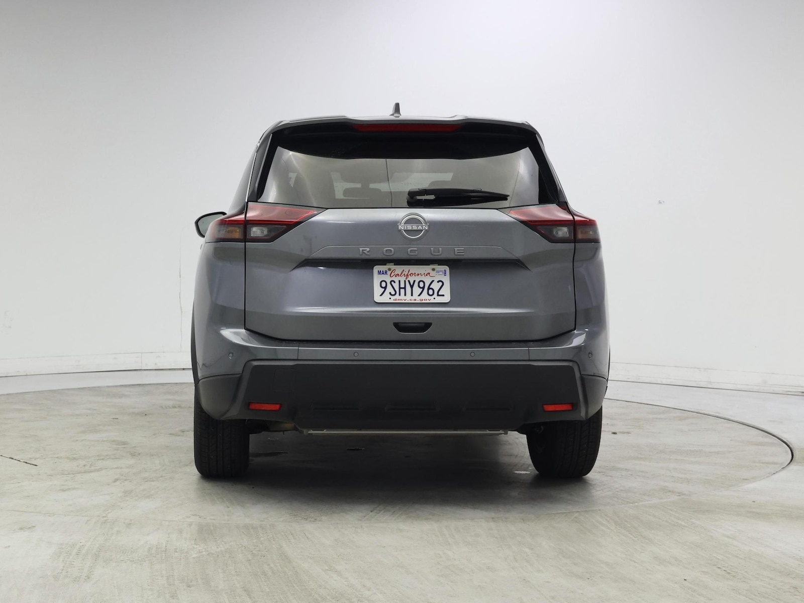 2025 Nissan Rogue SV - Photo 7