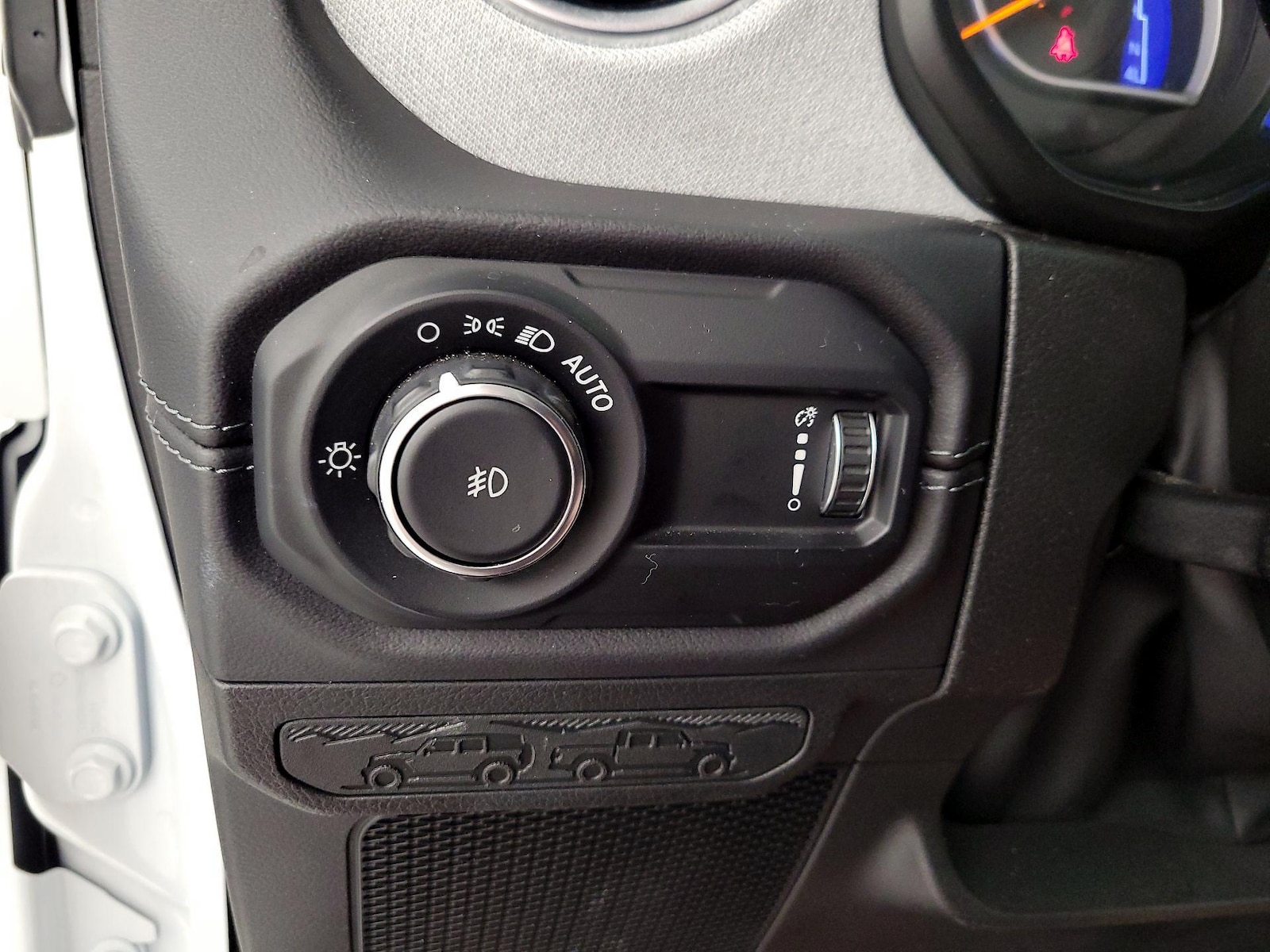 2025 Jeep Wrangler 4-Door Sahara - Photo 14