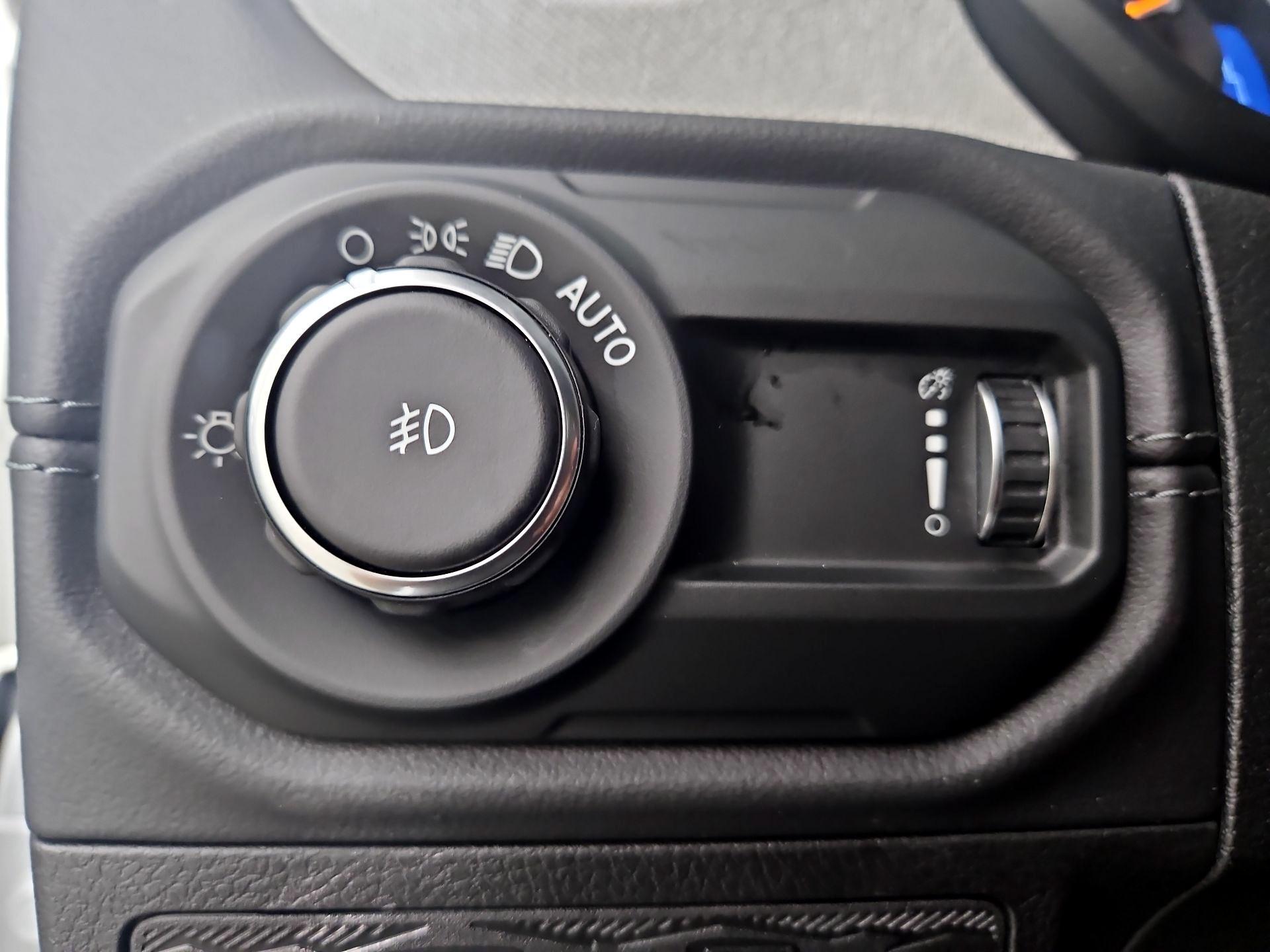 Thumbnail: 2025 Jeep Wrangler - 13