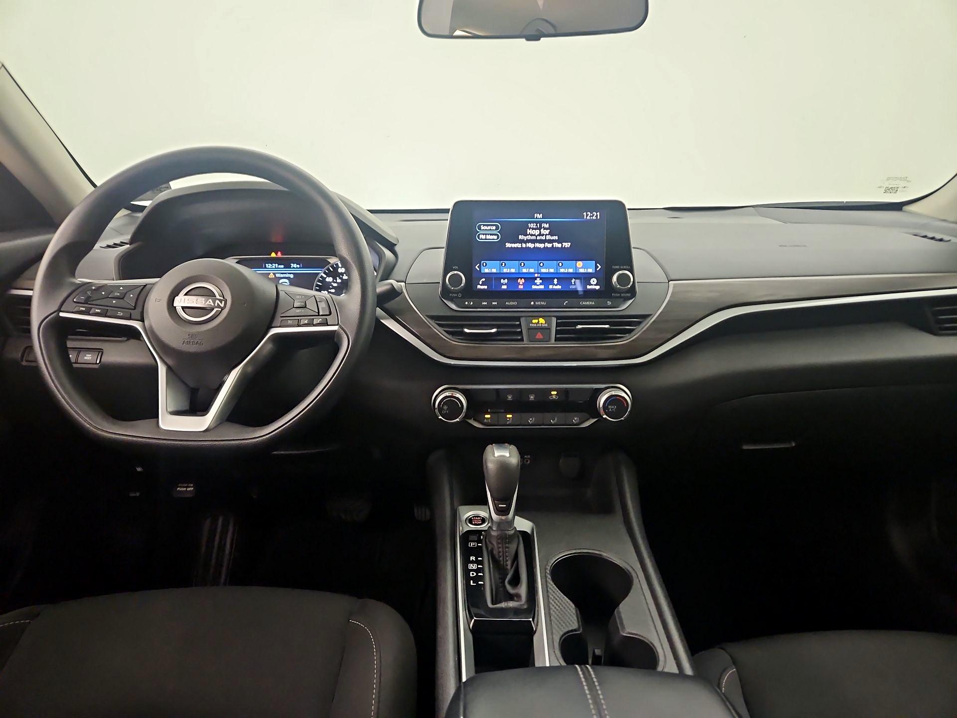 Thumbnail: 2025 Nissan Altima - 9