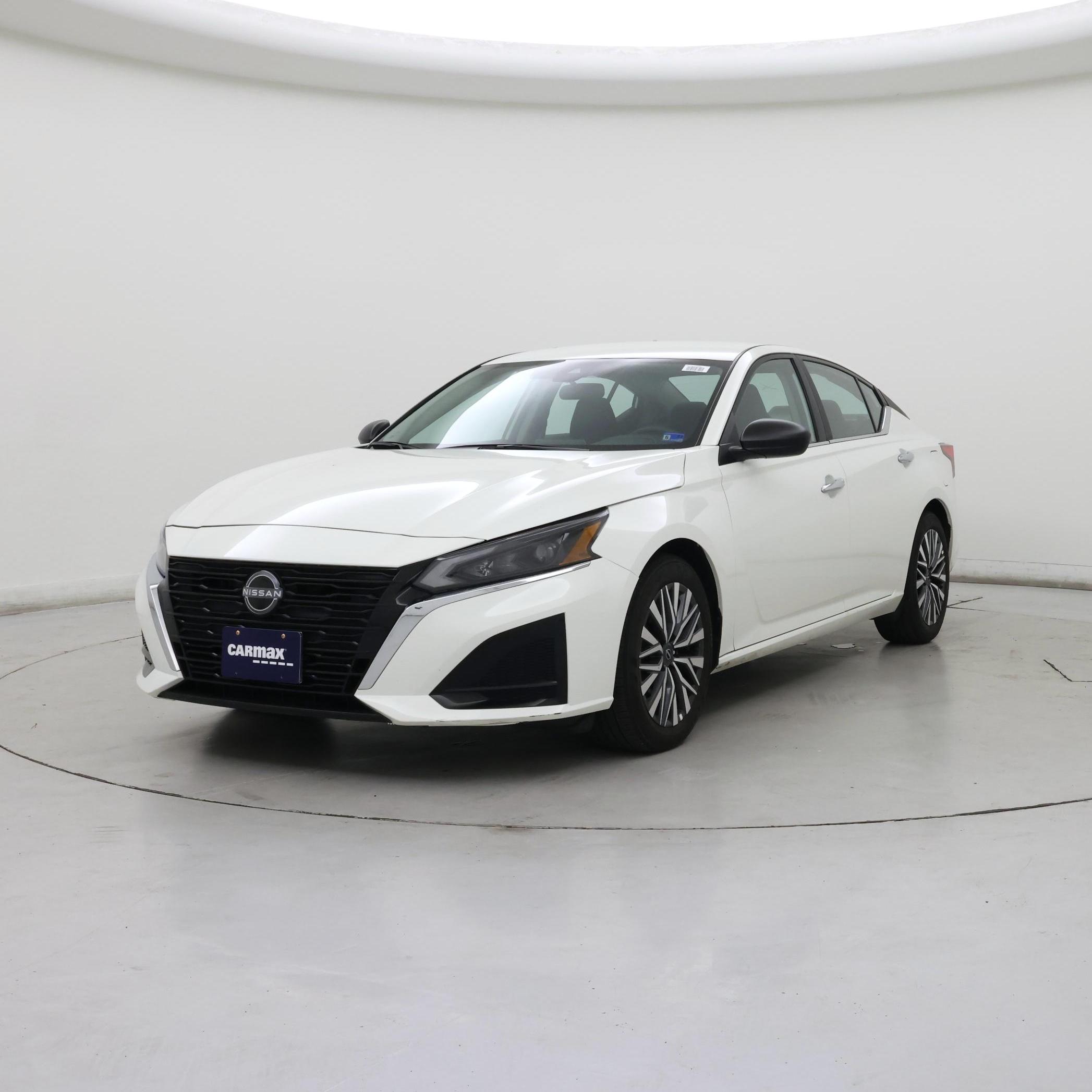 Thumbnail: 2025 Nissan Altima - 4