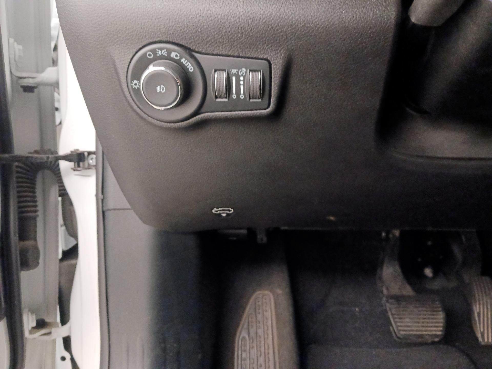 Thumbnail: 2025 Jeep Compass - 13