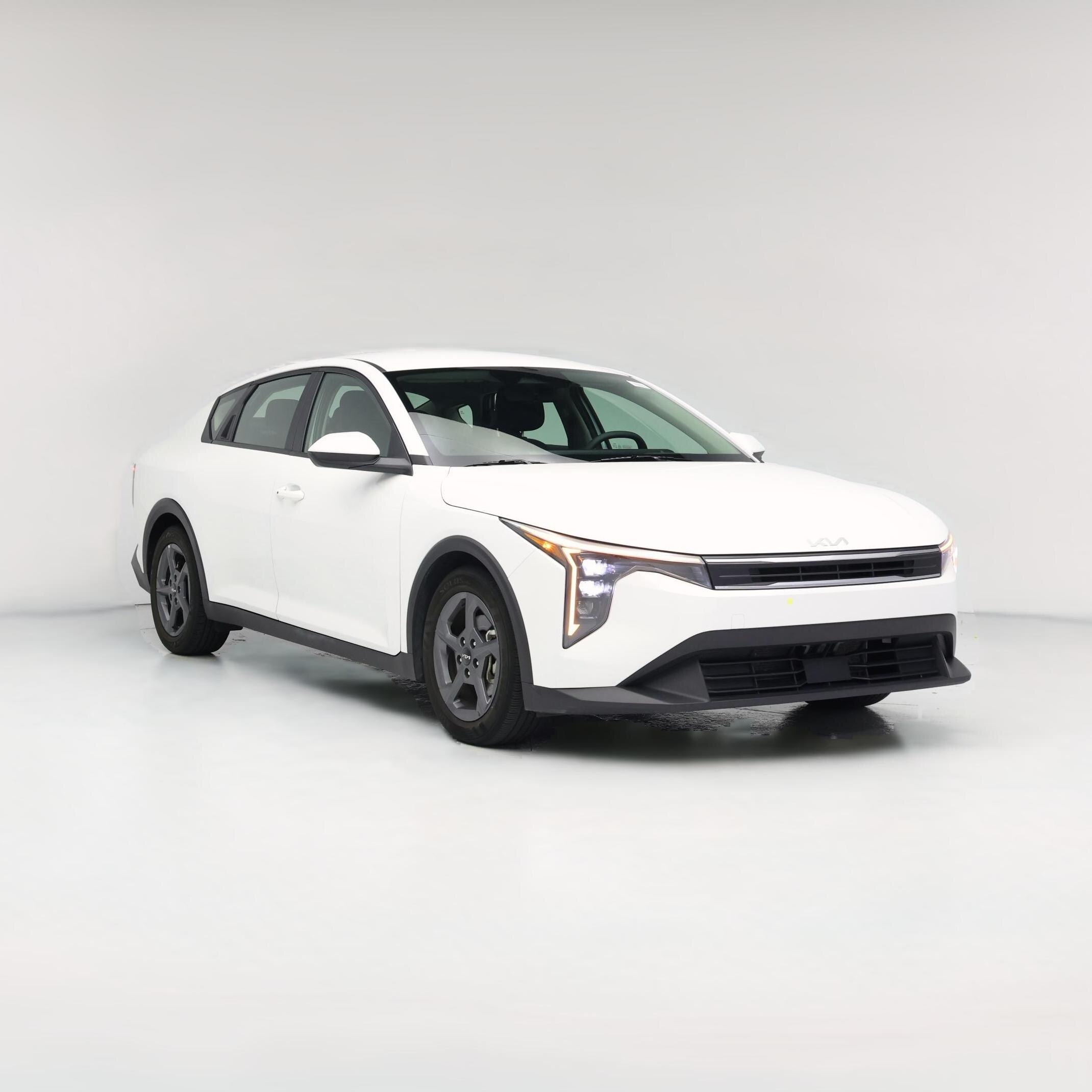 Thumbnail: 2025 Kia K4 - 1