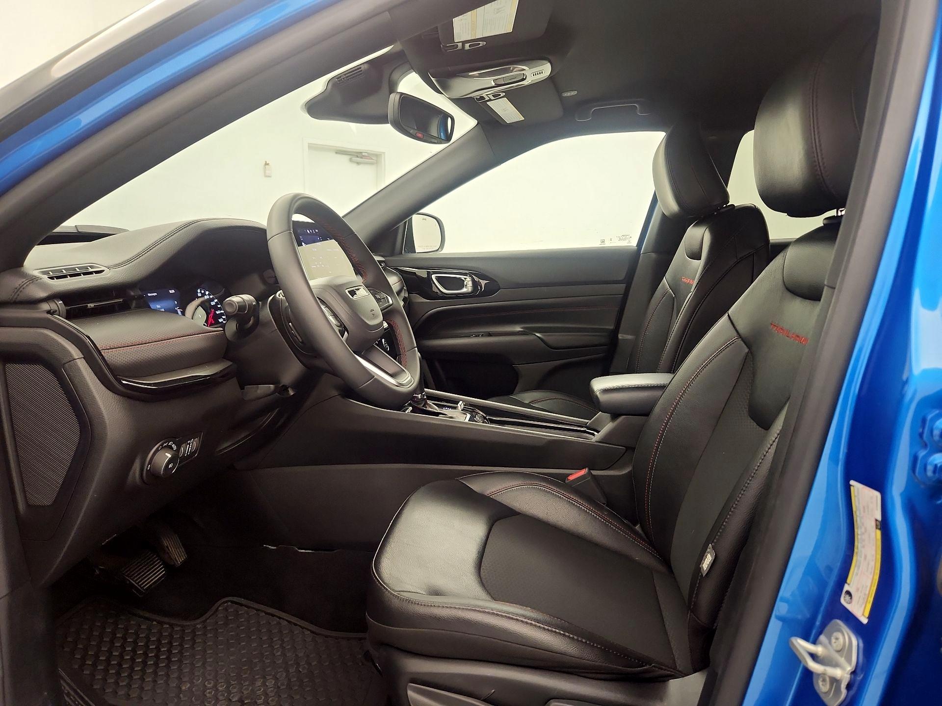 Thumbnail: 2025 Jeep Compass - 11