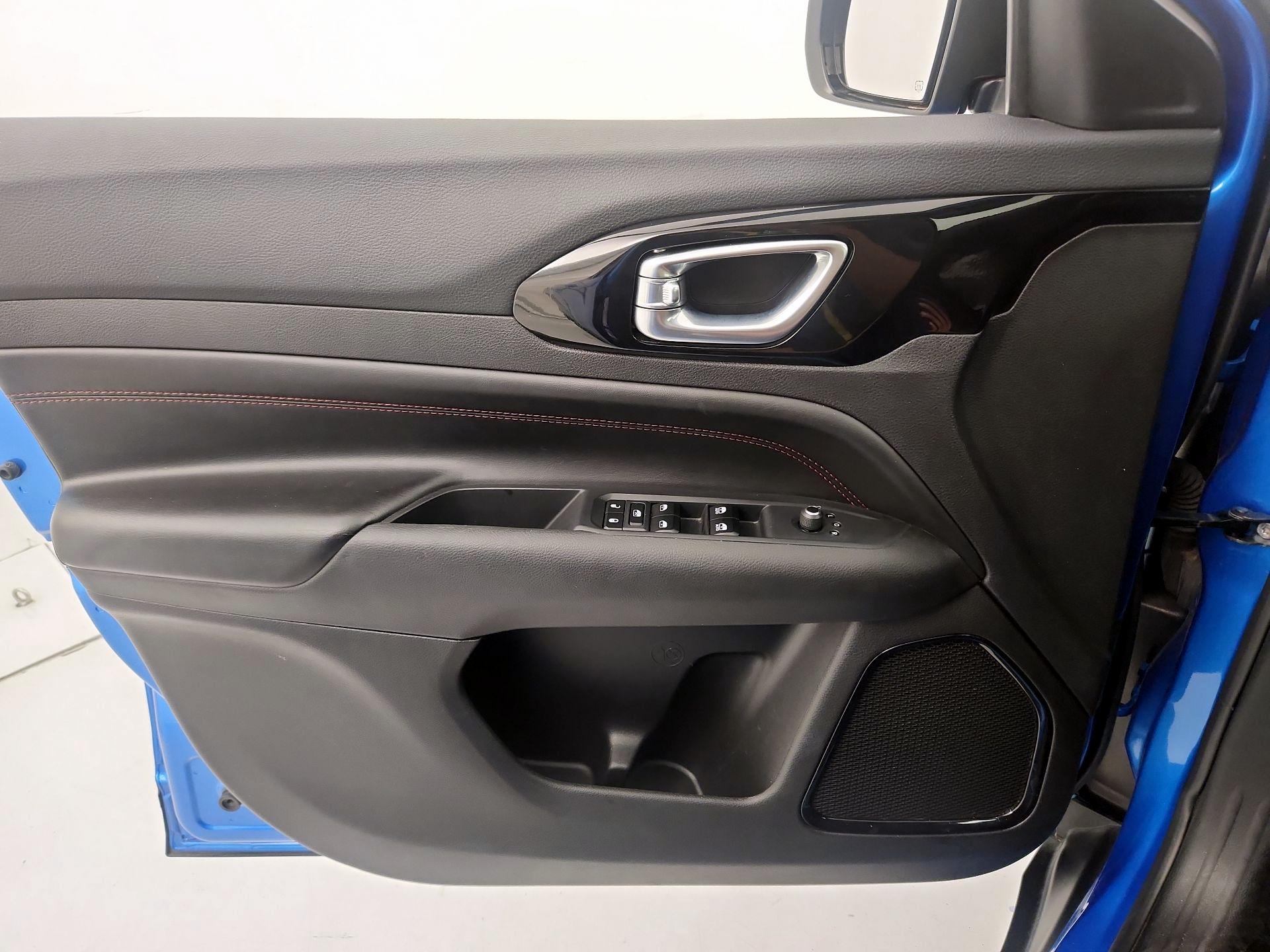 Thumbnail: 2025 Jeep Compass - 12