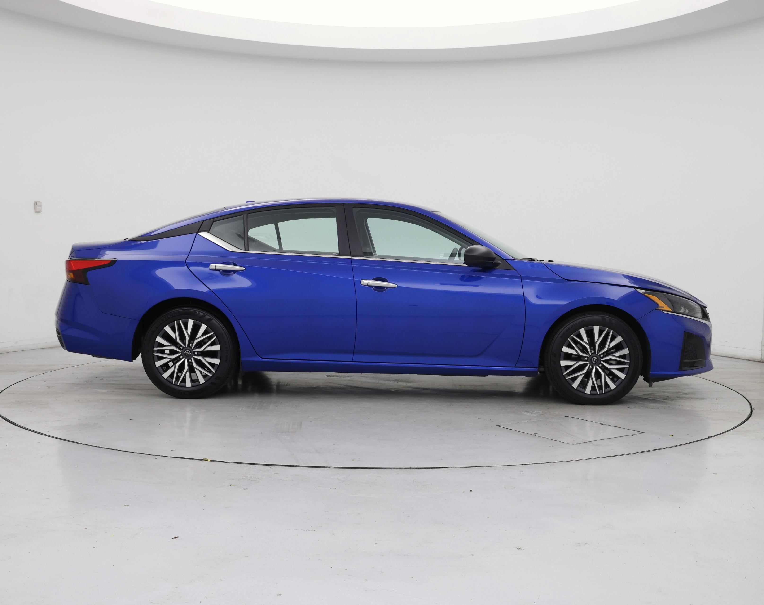 Thumbnail: 2025 Nissan Altima - 7