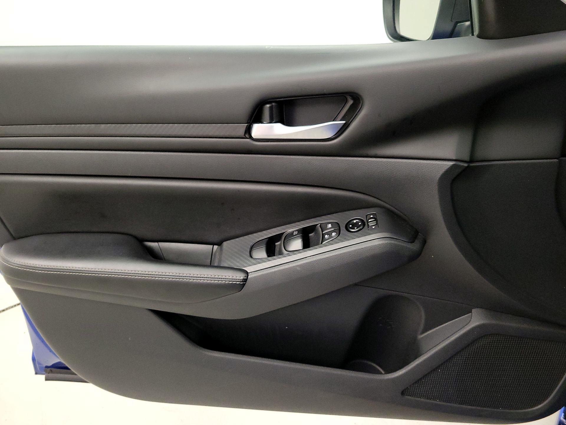 Thumbnail: 2025 Nissan Altima - 12