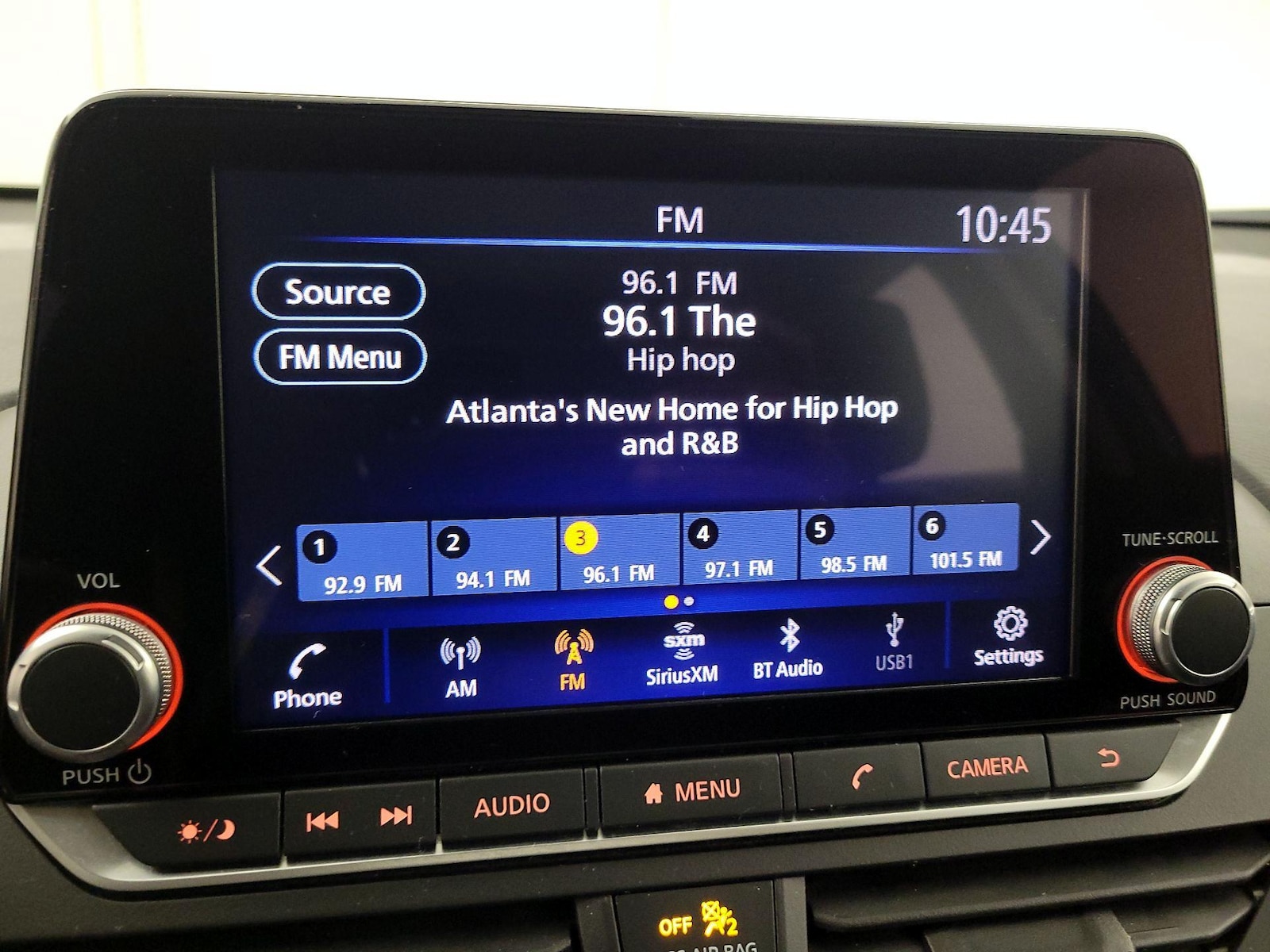 2025 Nissan Altima SV - Photo 16