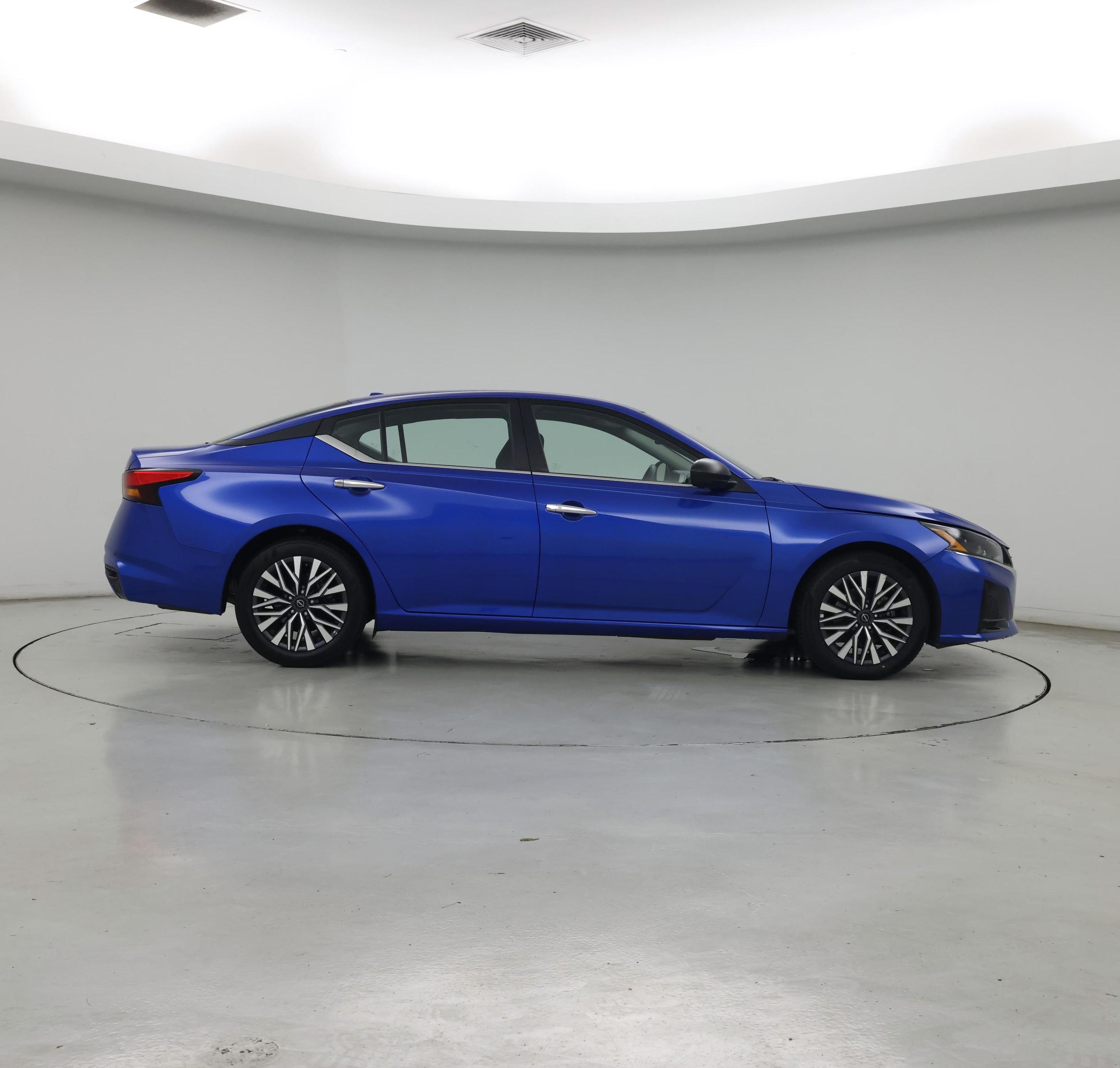 Thumbnail: 2025 Nissan Altima - 7