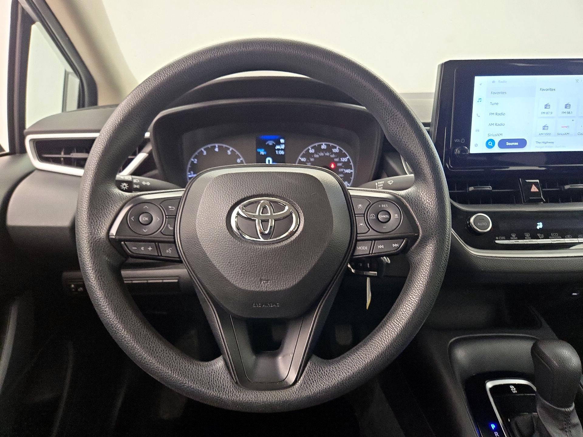 Thumbnail: 2023 Toyota Corolla - 10