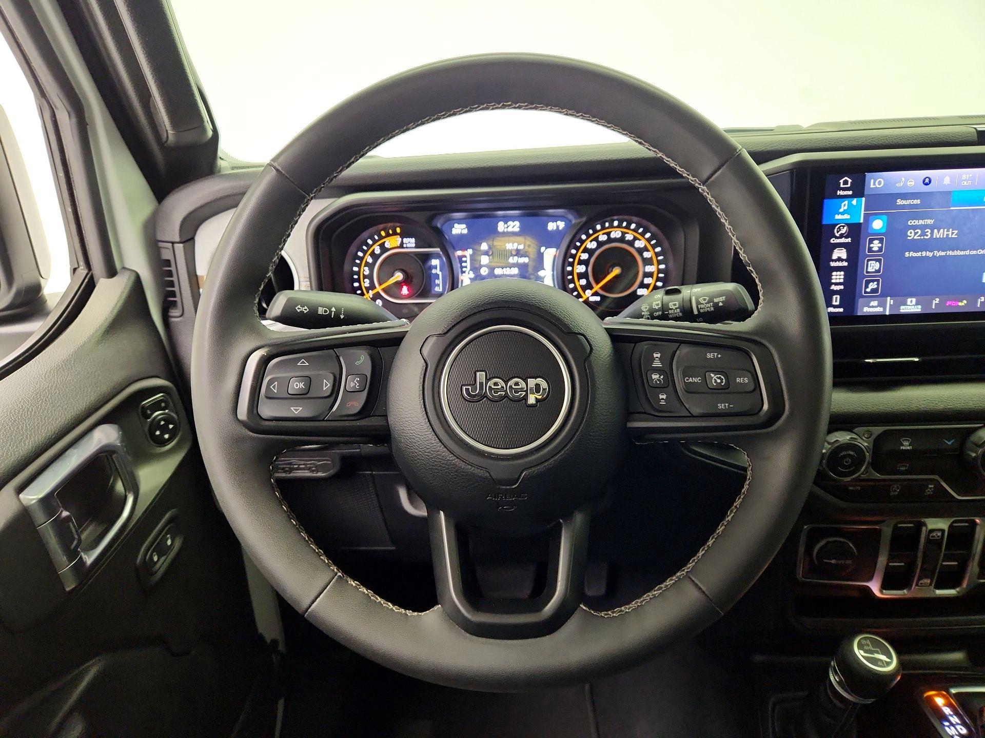 Thumbnail: 2025 Jeep Wrangler - 10