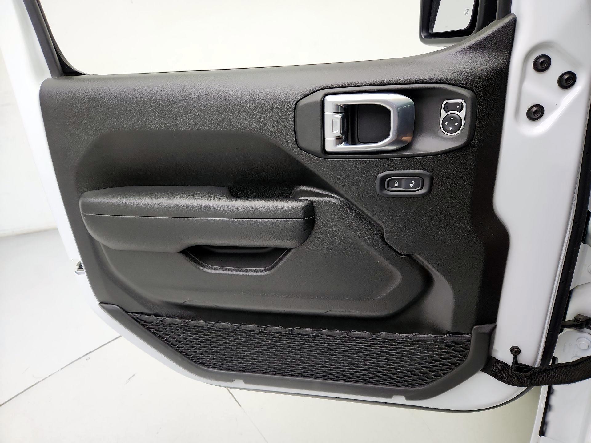 Thumbnail: 2025 Jeep Wrangler - 12