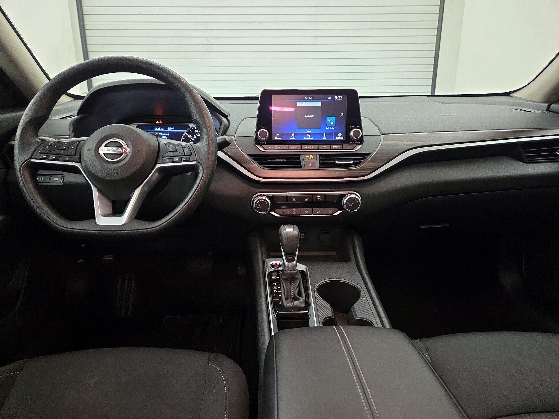Thumbnail: 2025 Nissan Altima - 9