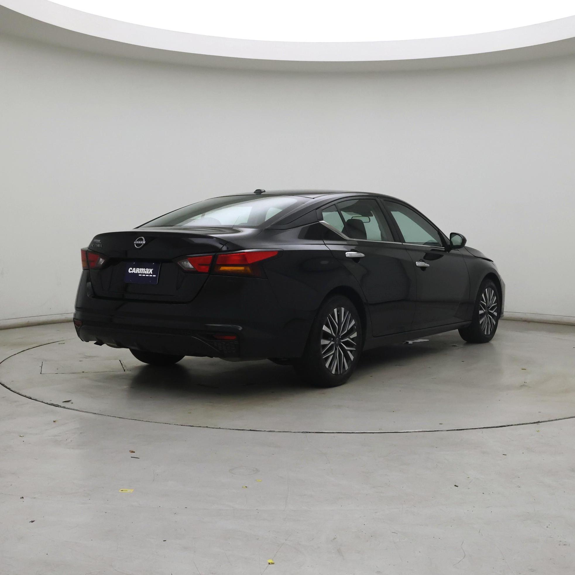 Thumbnail: 2025 Nissan Altima - 8