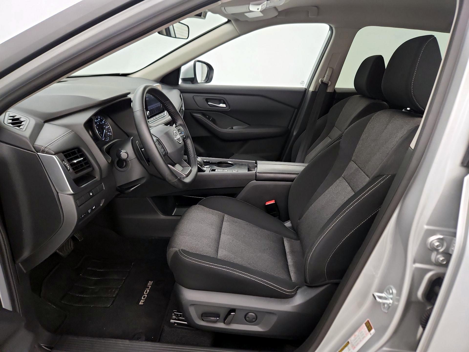Thumbnail: 2025 Nissan Rogue - 11