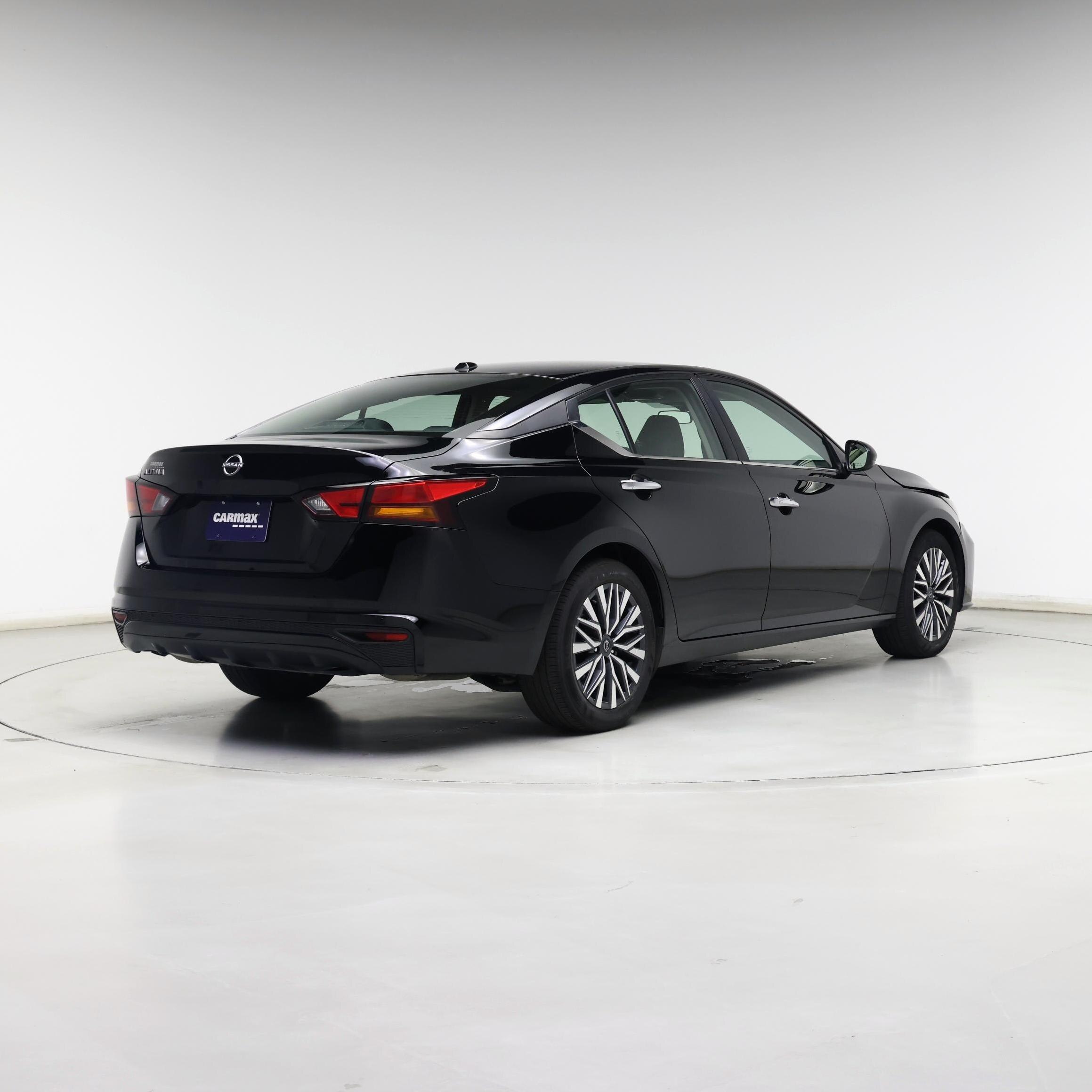 Thumbnail: 2025 Nissan Altima - 8