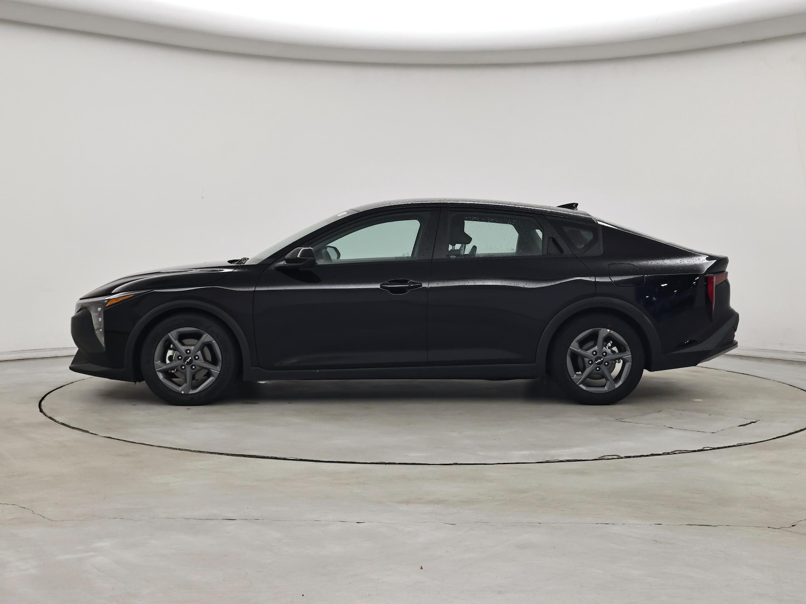 2025 Kia K4 LXS - Photo 4