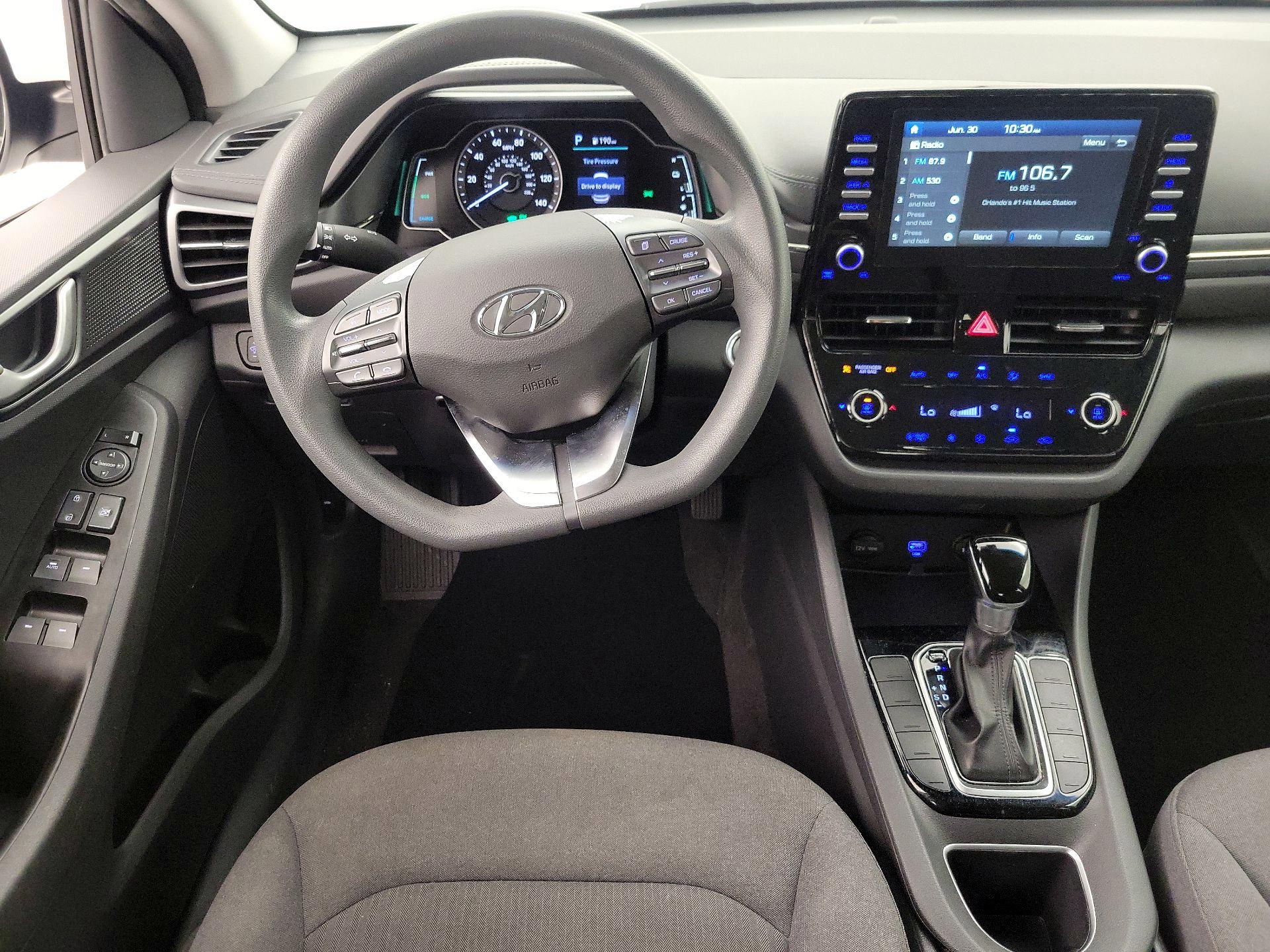 Thumbnail: 2020 Hyundai Ioniq - 10