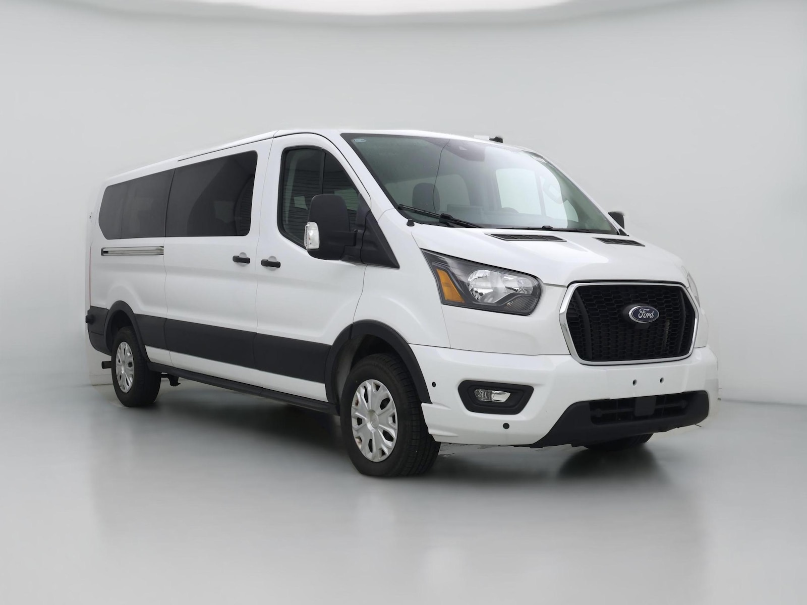 2024 Ford Transit Passenger Van XLT - Photo 1