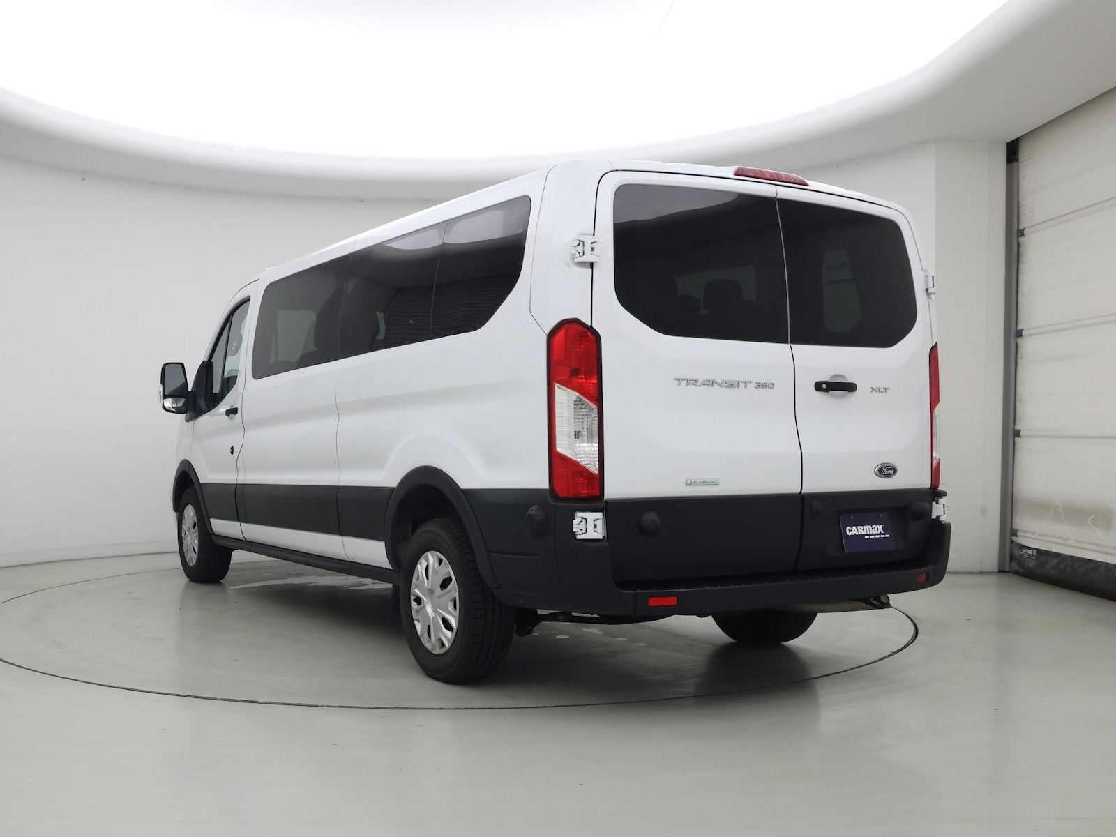 2024 Ford Transit Passenger Van XLT - Photo 3