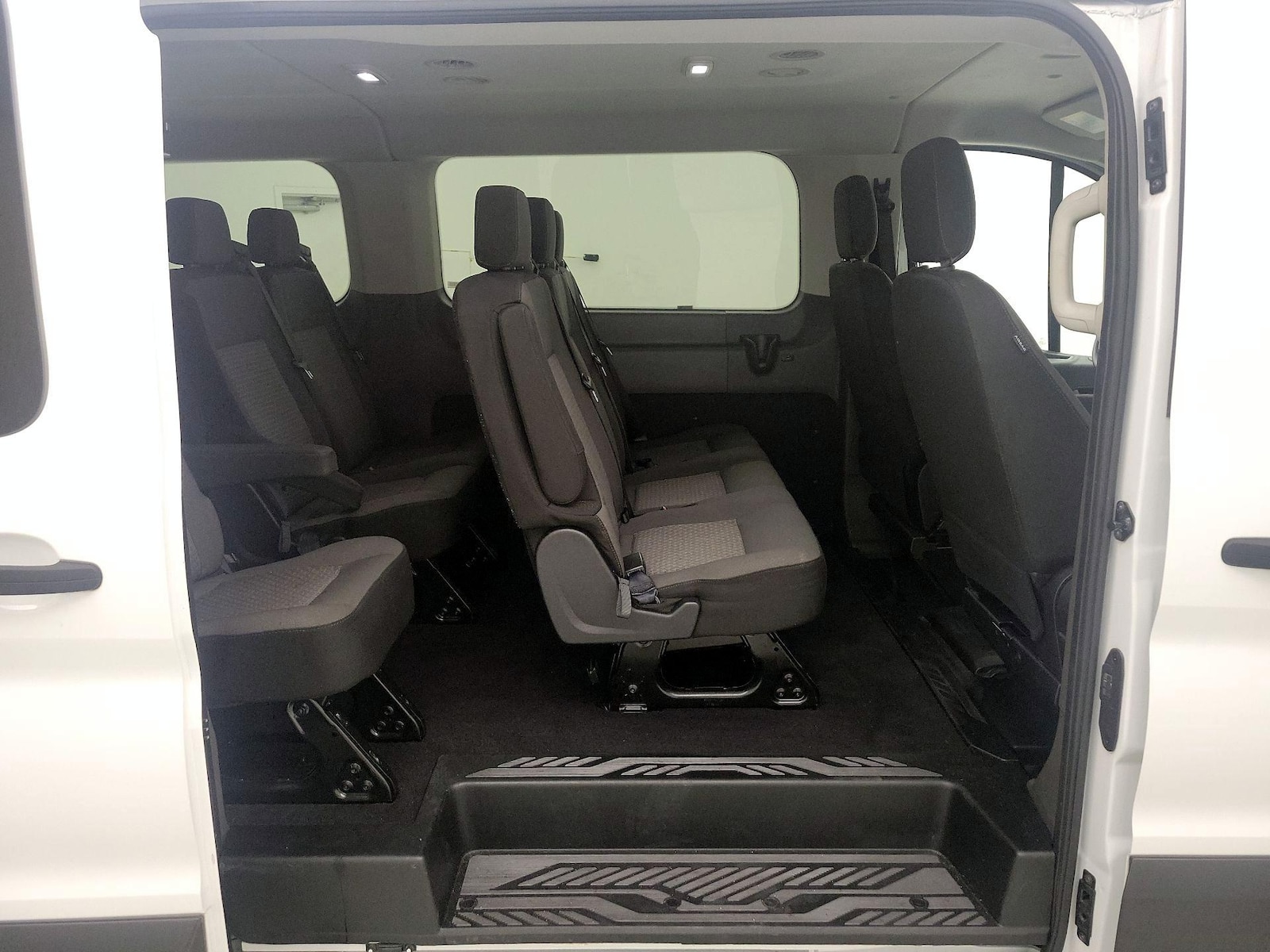 2024 Ford Transit Passenger Van XLT - Photo 20