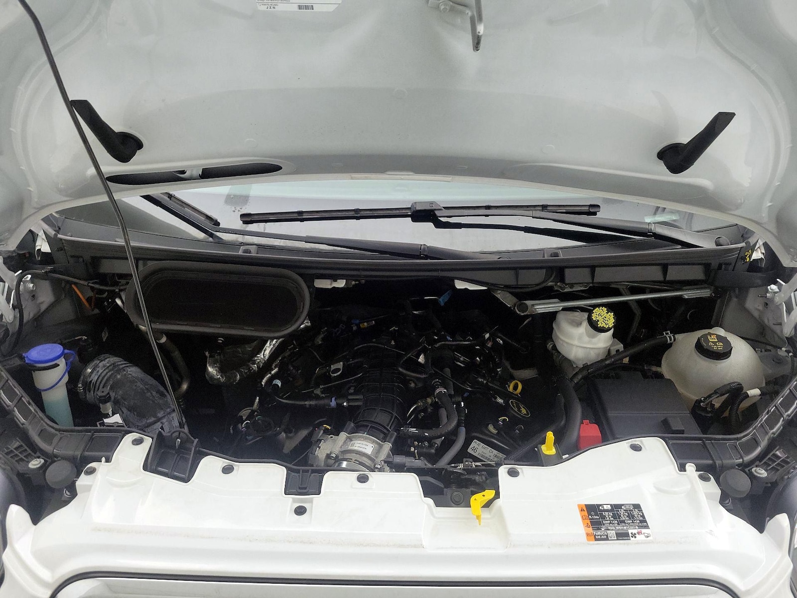 2024 Ford Transit Passenger Van XLT - Photo 23