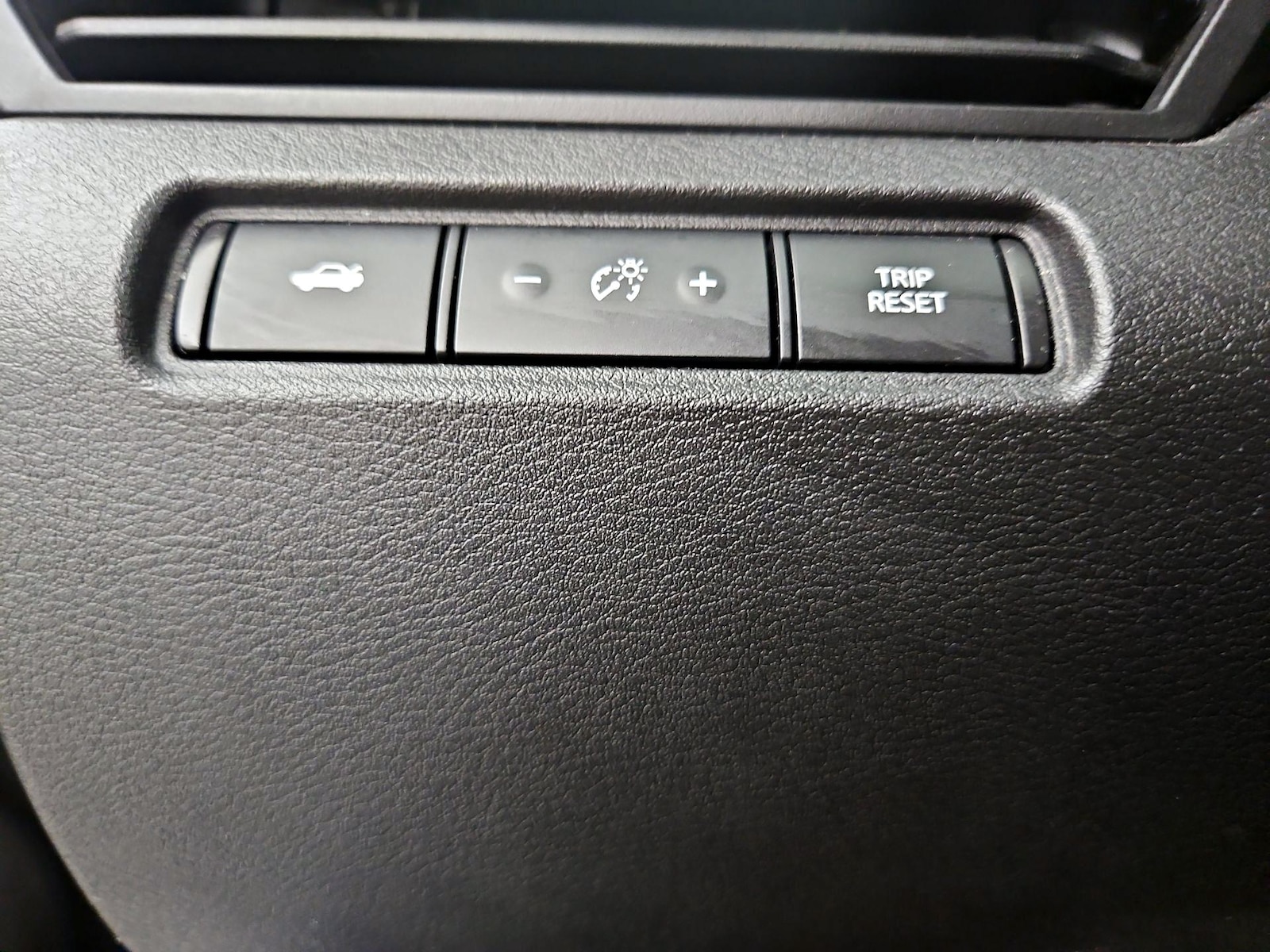 2025 Nissan Altima SV - Photo 14