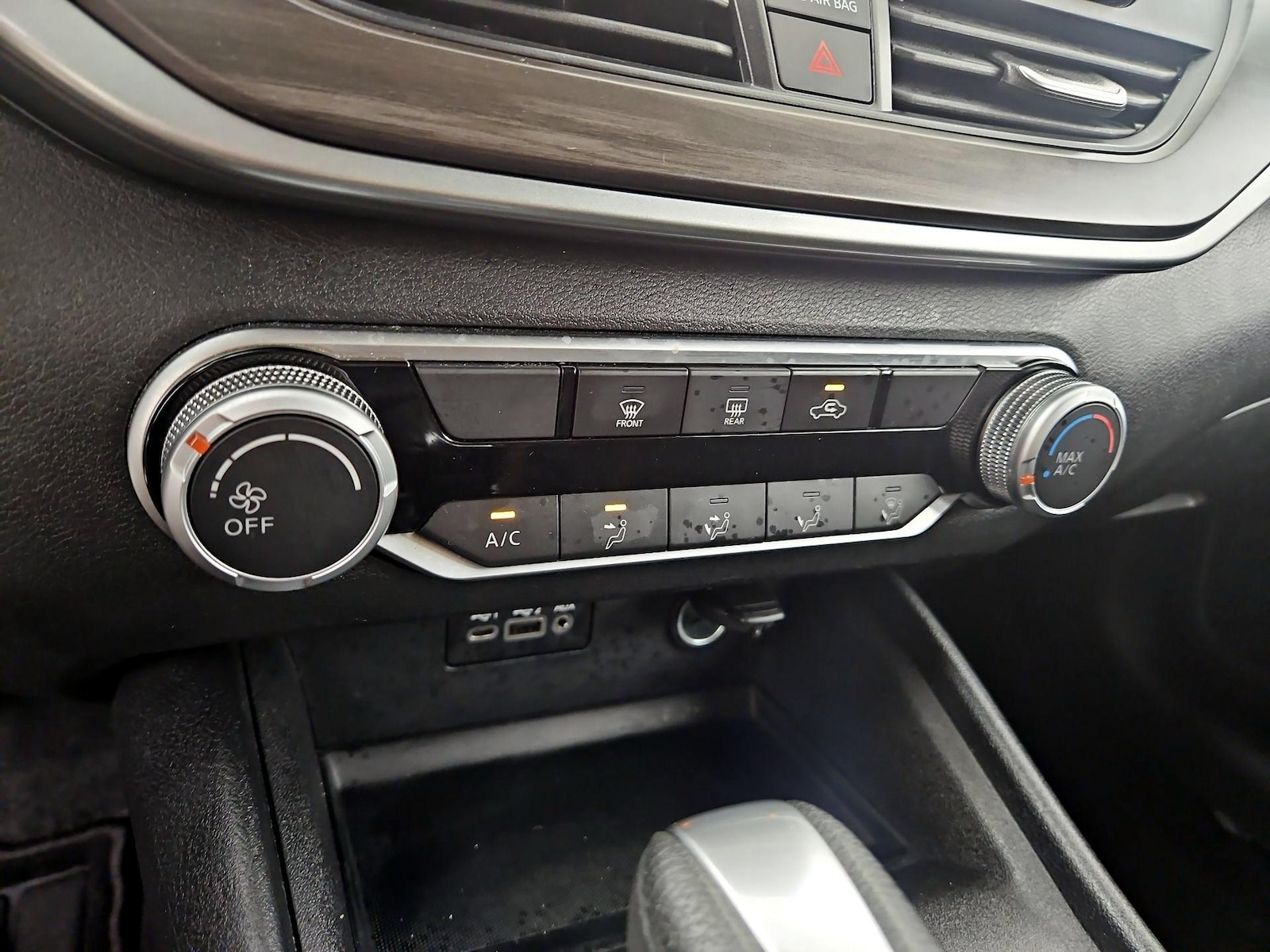 2025 Nissan Altima SV - Photo 17