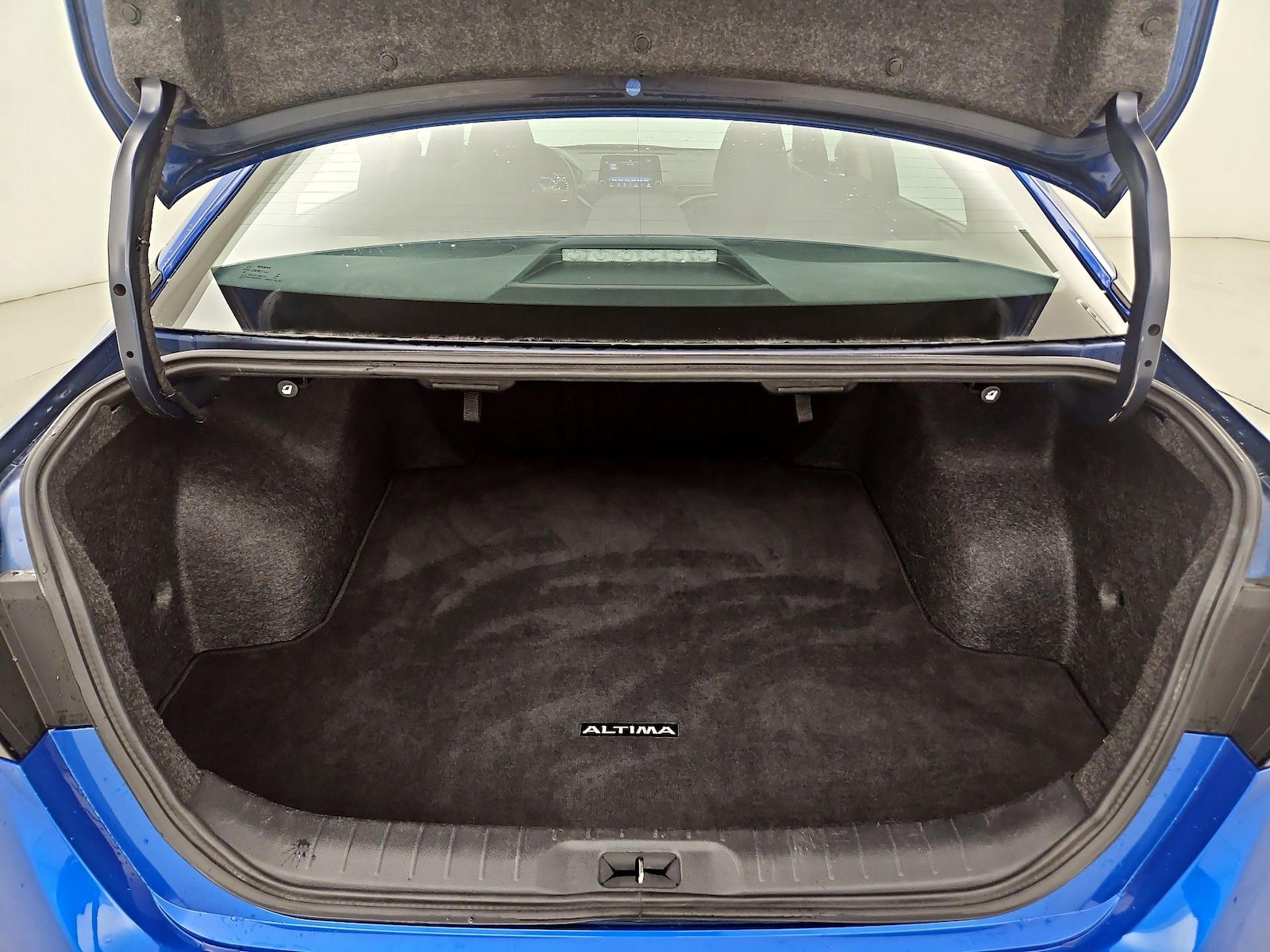 2025 Nissan Altima SV - Photo 21