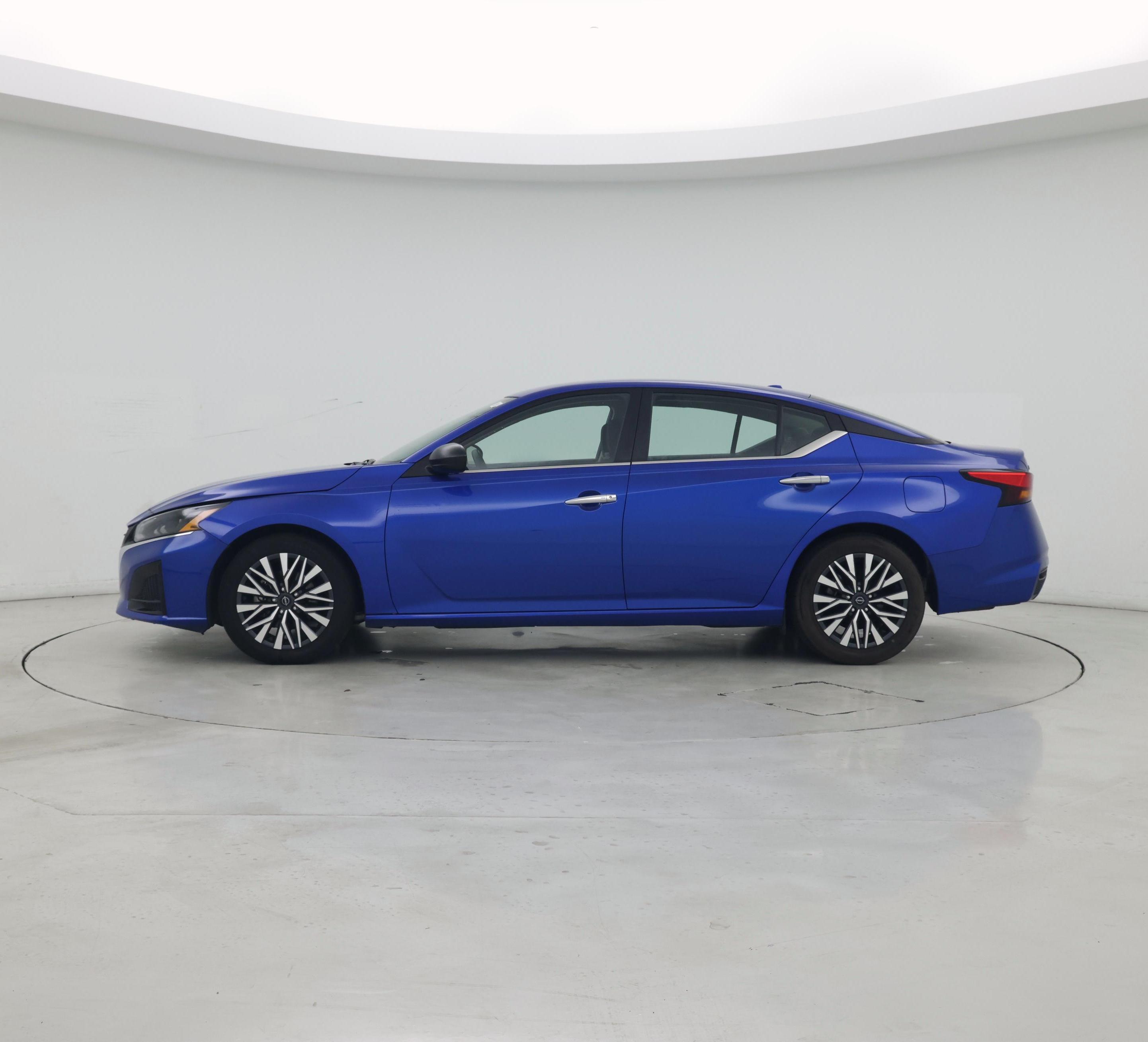 Thumbnail: 2025 Nissan Altima - 3