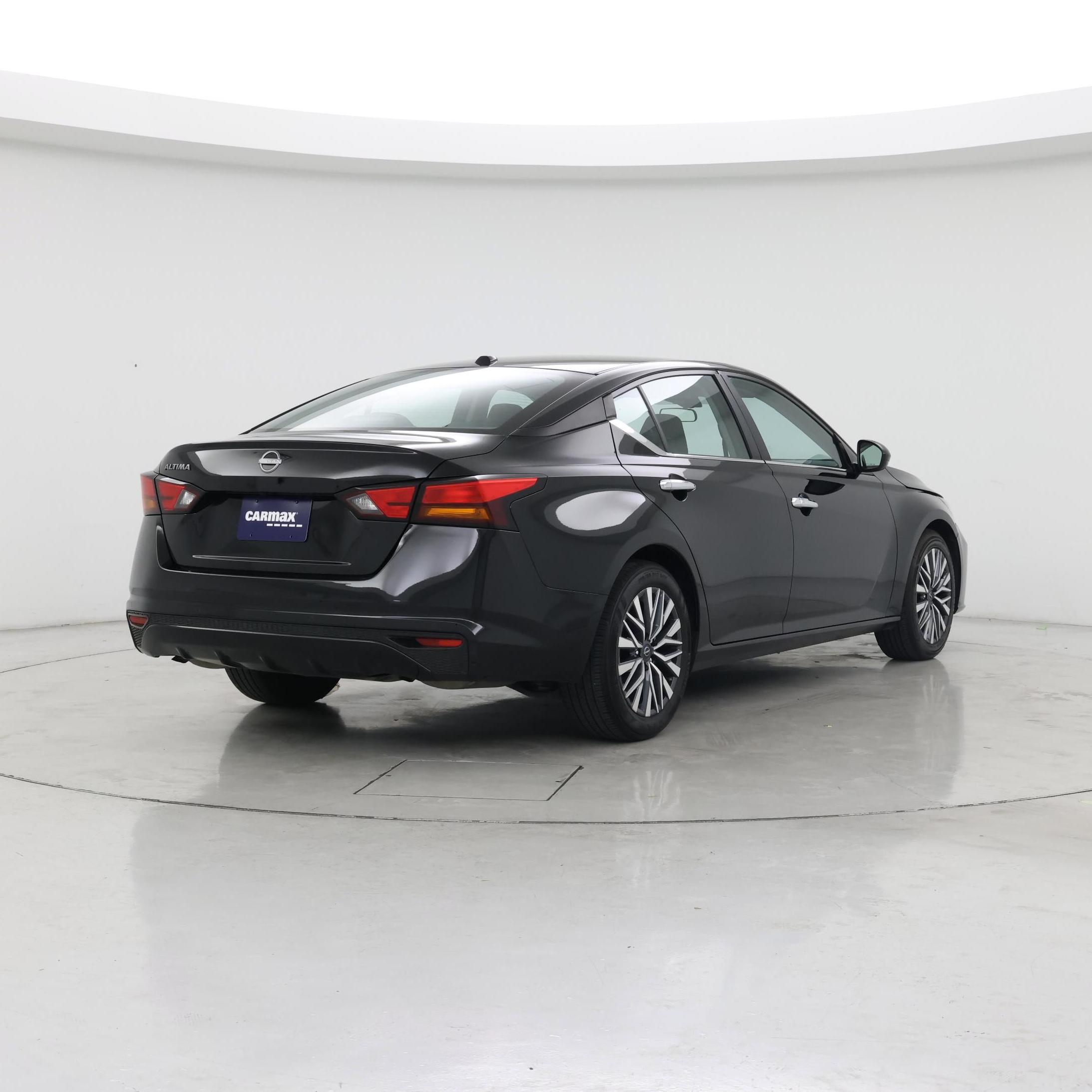Thumbnail: 2025 Nissan Altima - 8