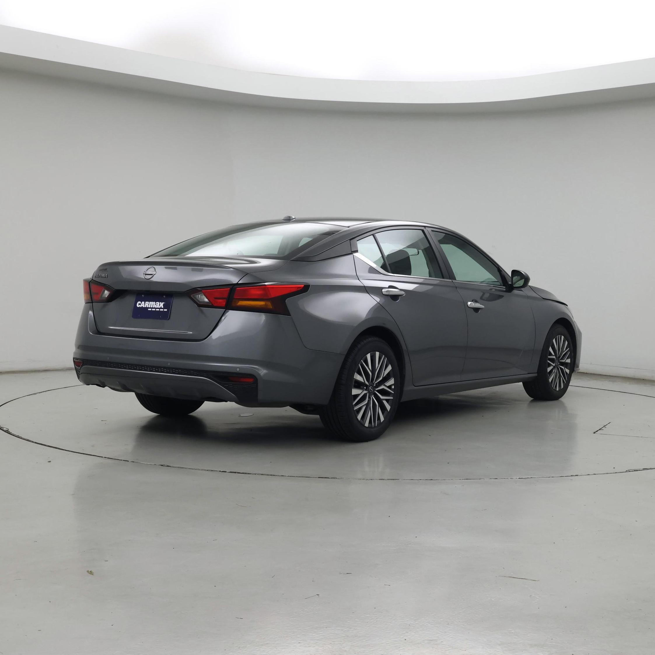 Thumbnail: 2025 Nissan Altima - 8