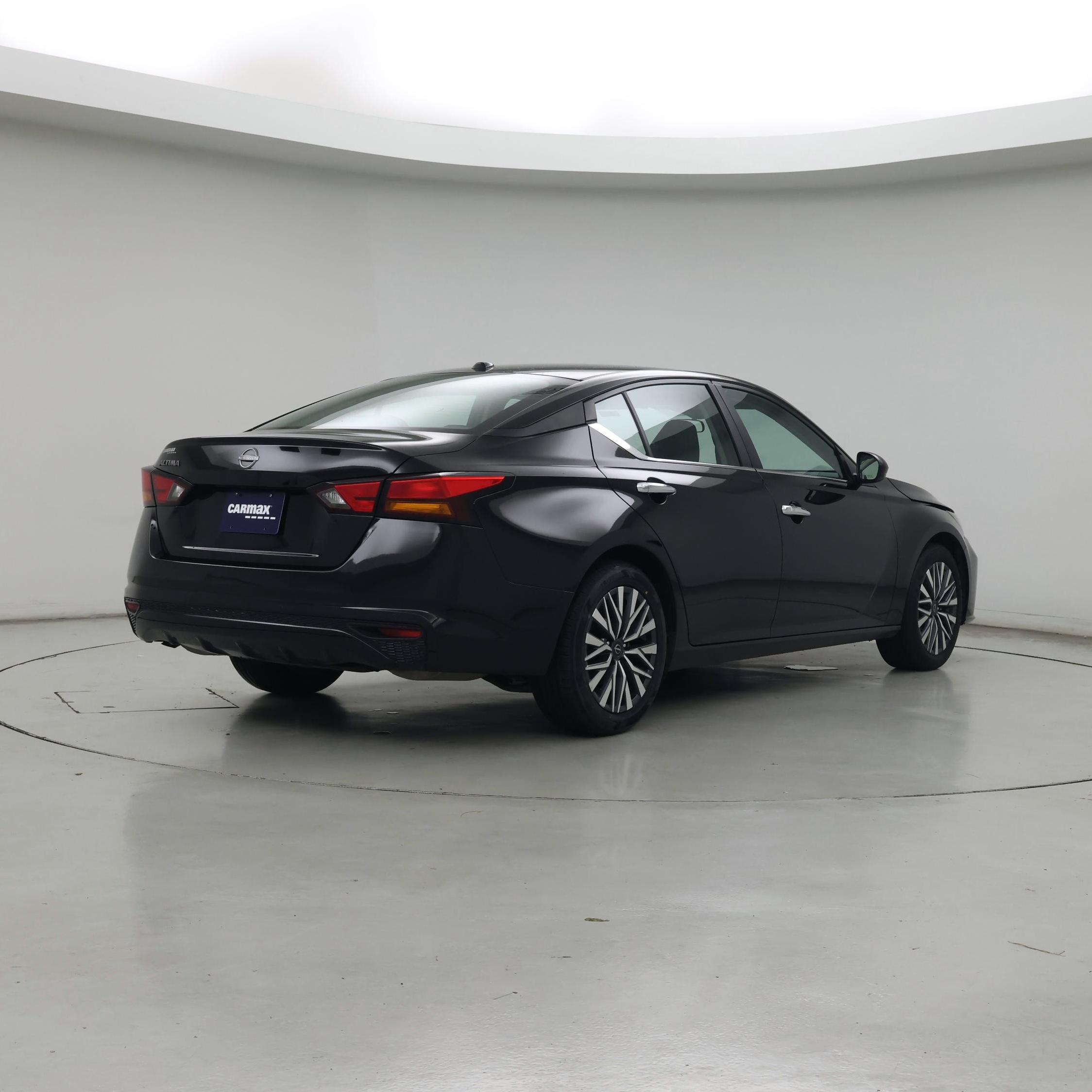 Thumbnail: 2025 Nissan Altima - 8