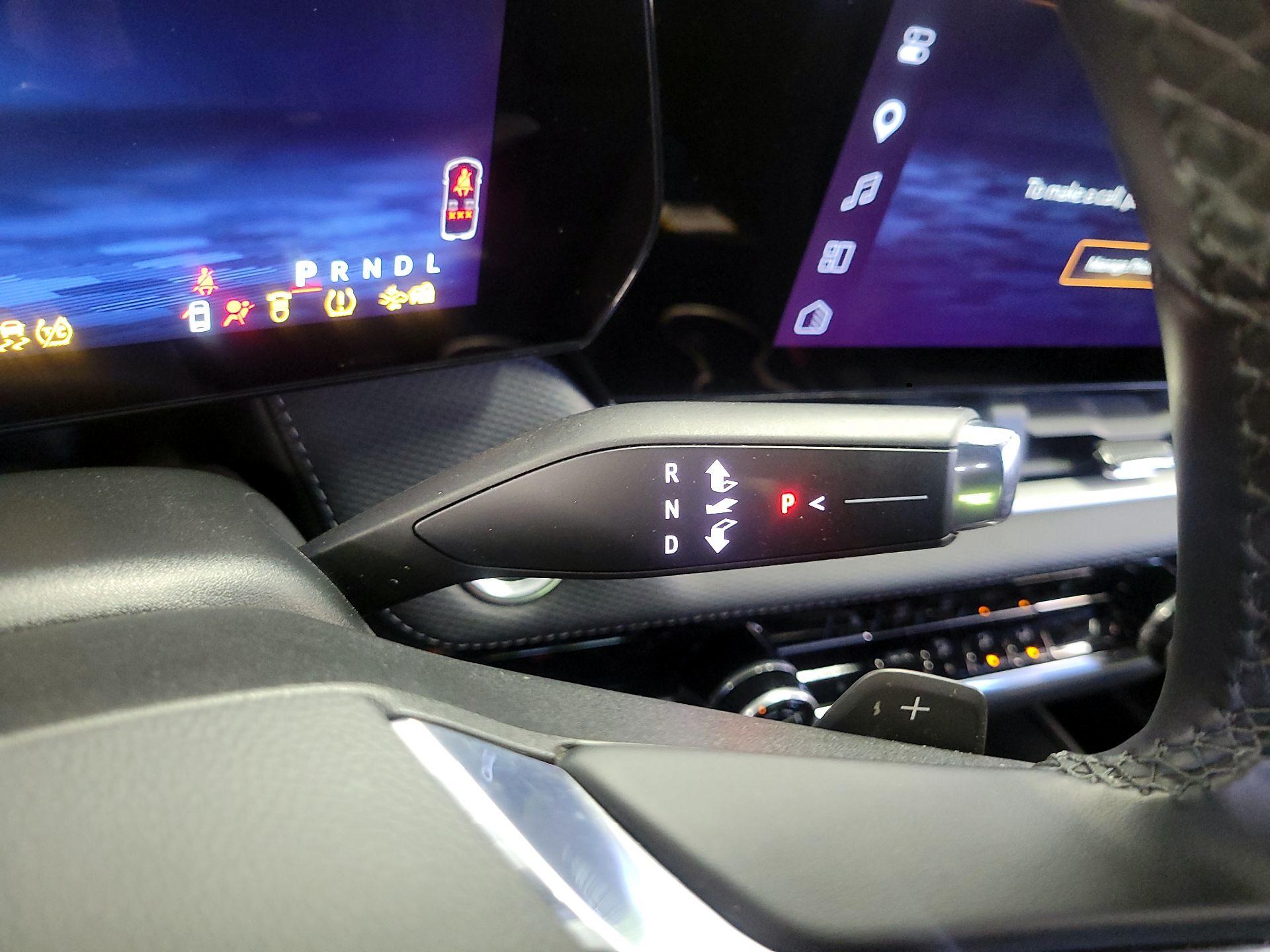 Thumbnail: 2025 Chevrolet Equinox - 18