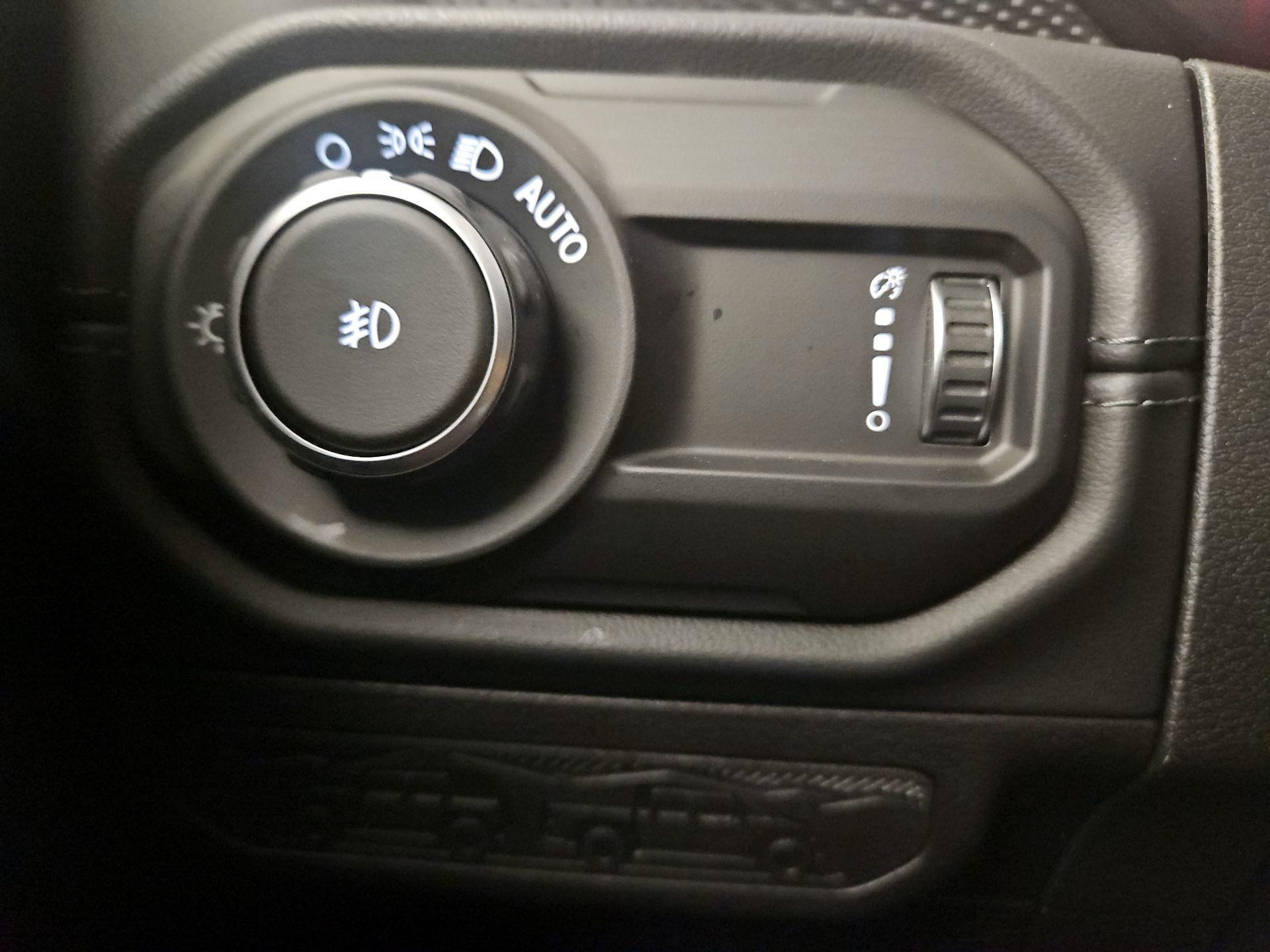 Thumbnail: 2025 Jeep Wrangler - 13