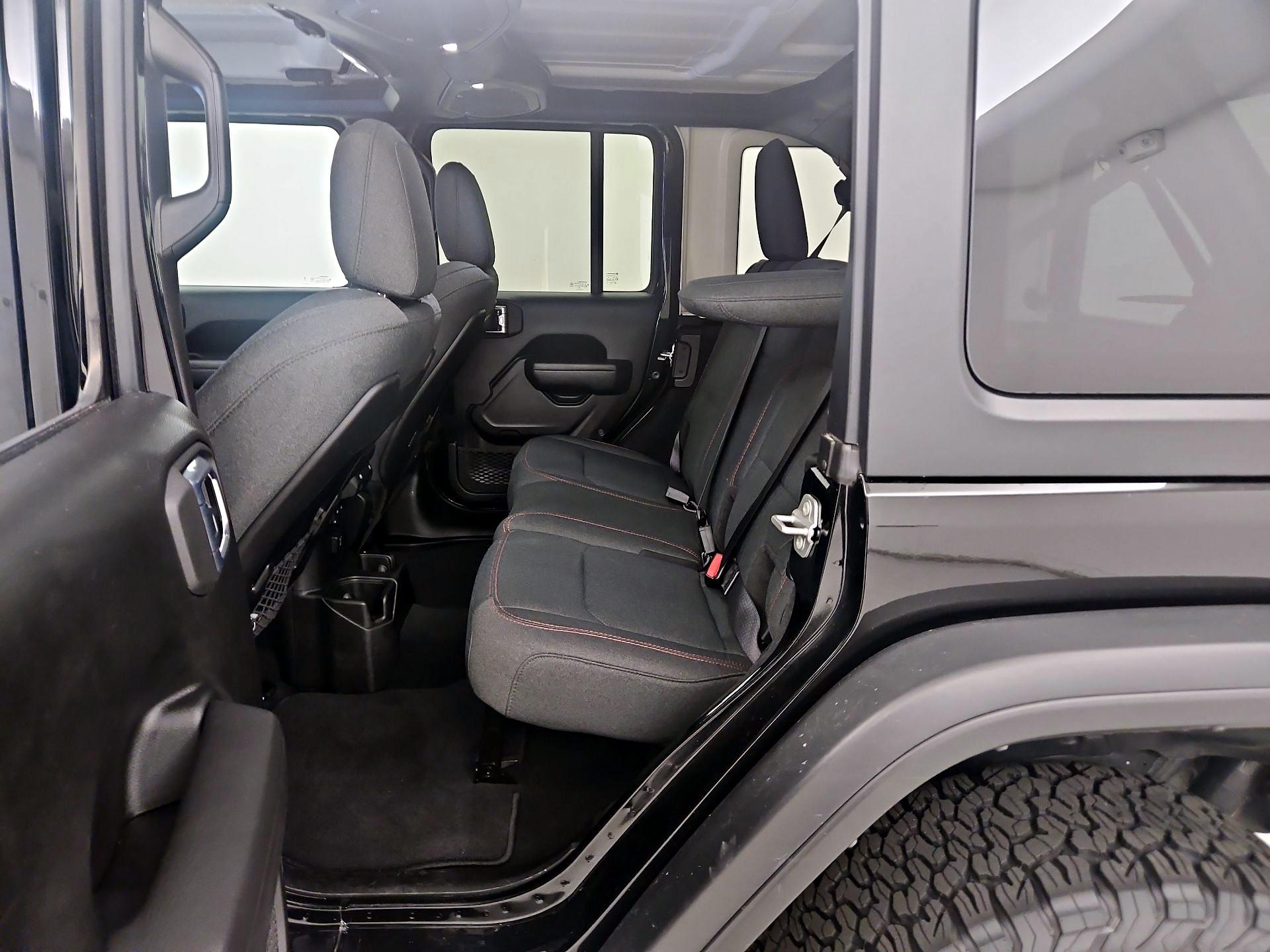Thumbnail: 2025 Jeep Wrangler - 19