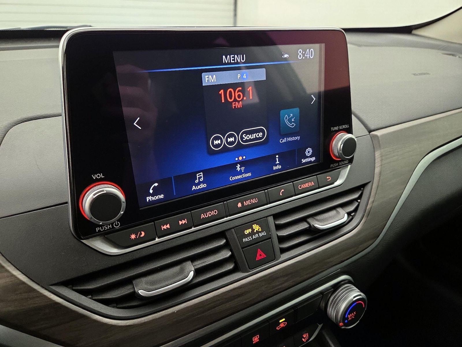 2025 Nissan Altima SV - Photo 16