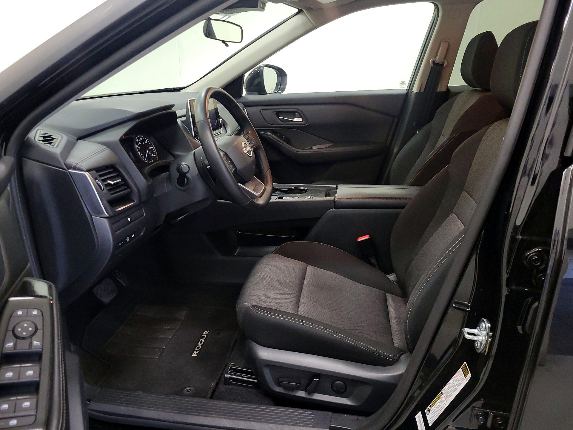 Thumbnail: 2025 Nissan Rogue - 11