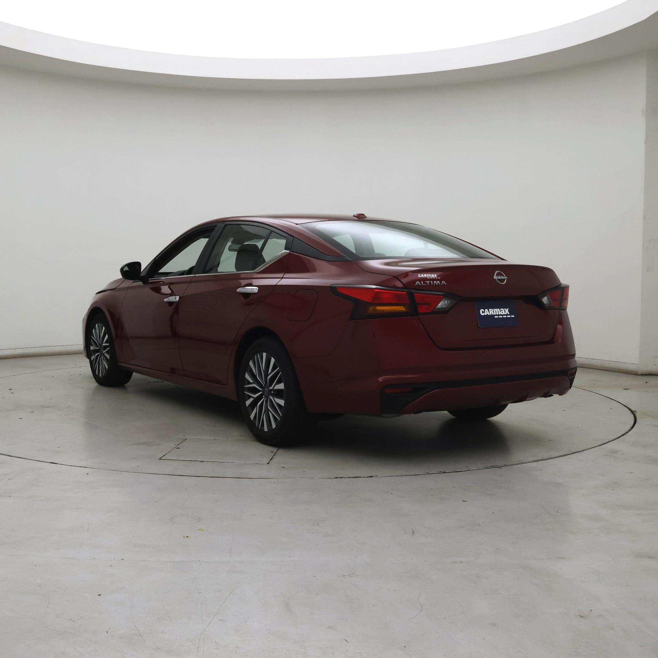 Thumbnail: 2025 Nissan Altima - 2