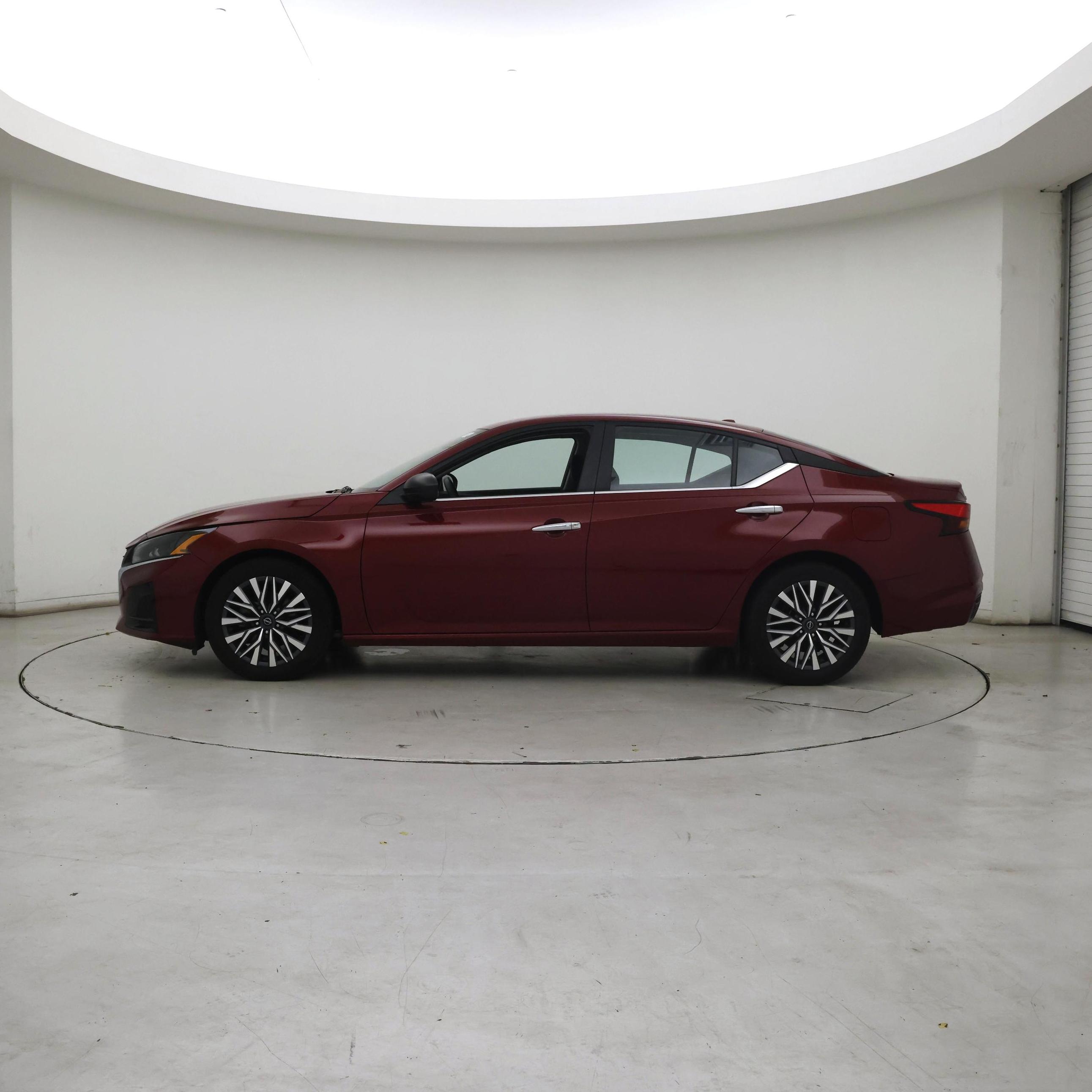 Thumbnail: 2025 Nissan Altima - 3