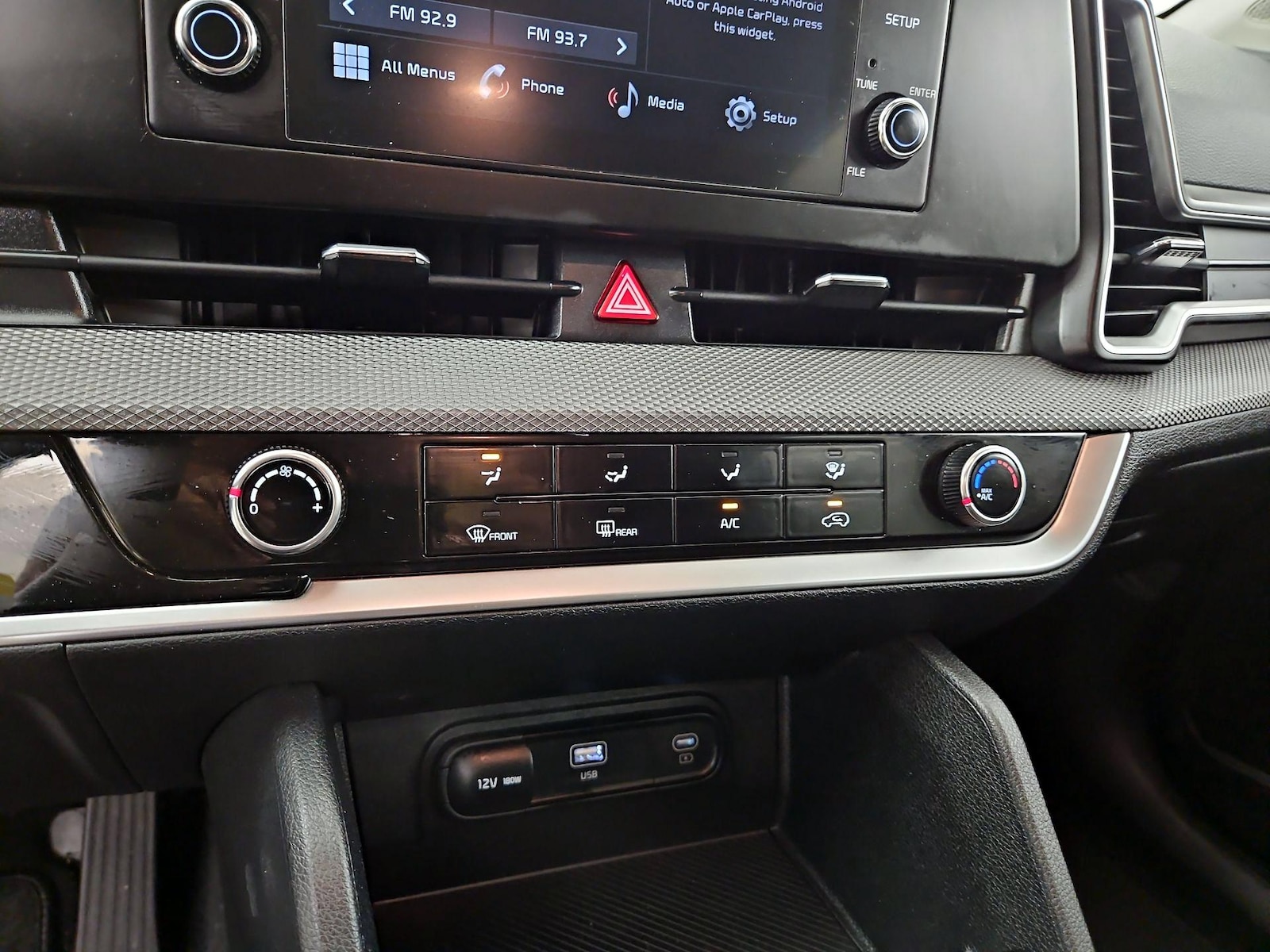 2025 Kia Sportage LX - Photo 17