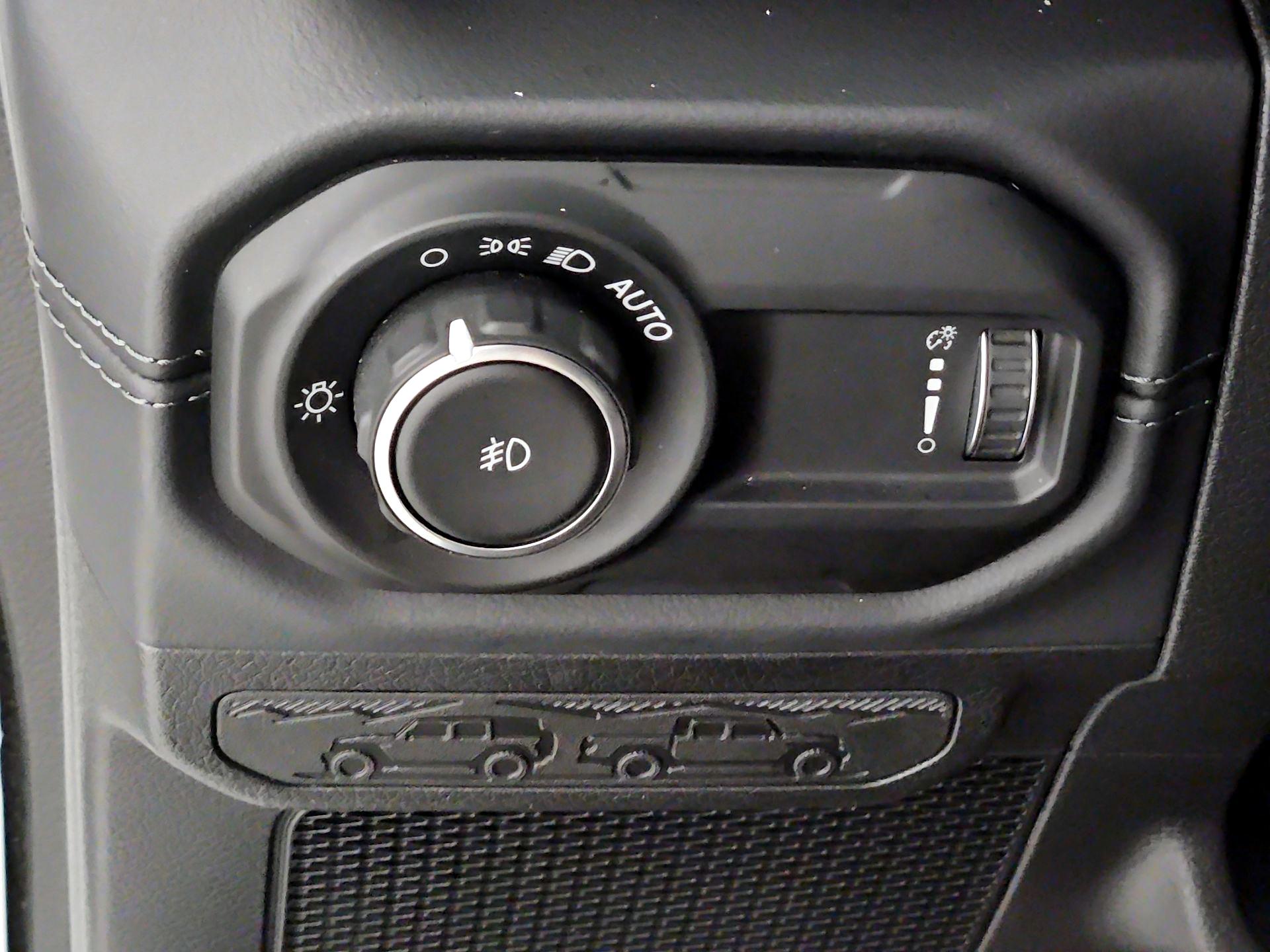Thumbnail: 2025 Jeep Wrangler - 13