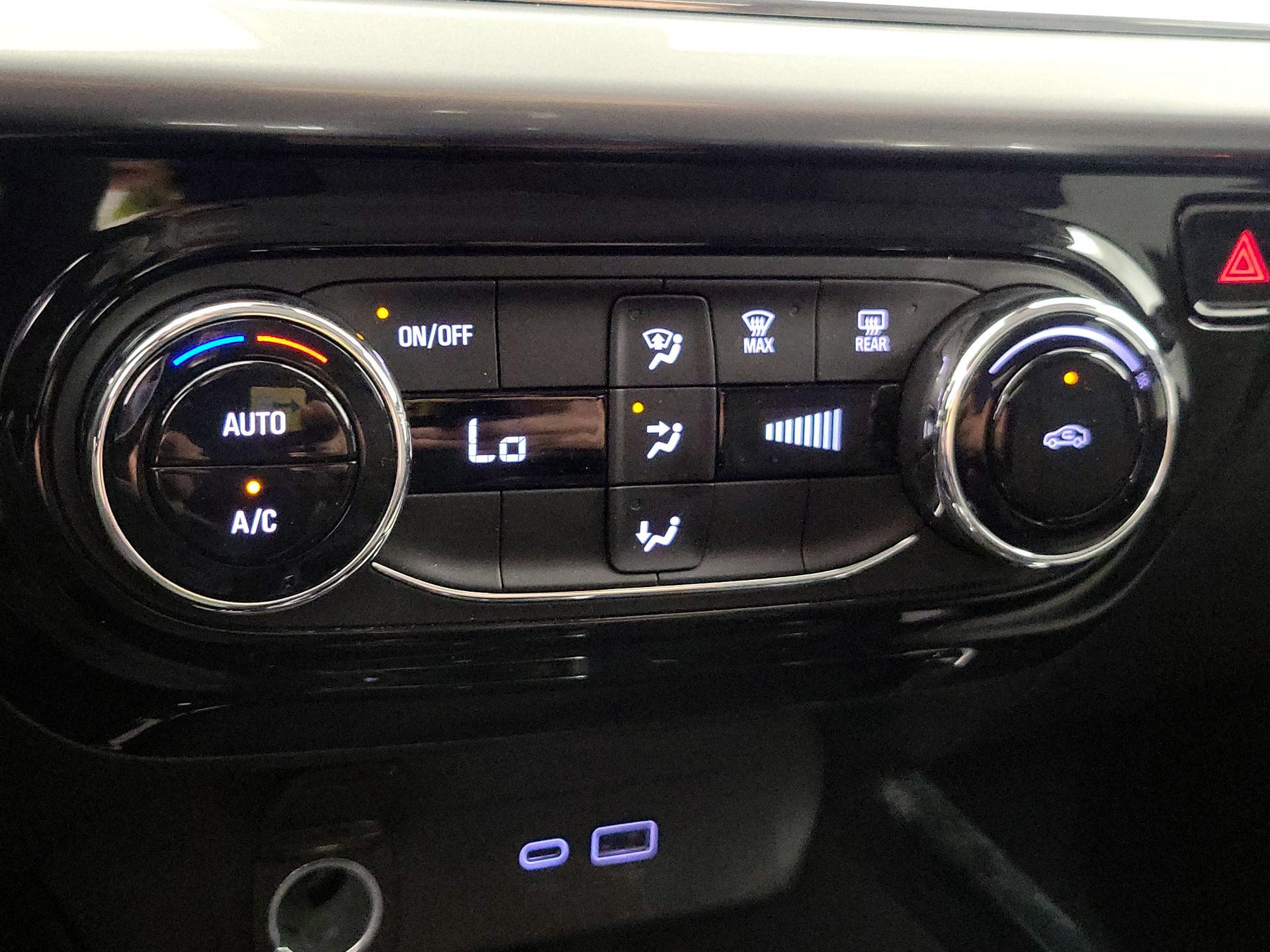 Thumbnail: 2025 Chevrolet Trax - 16