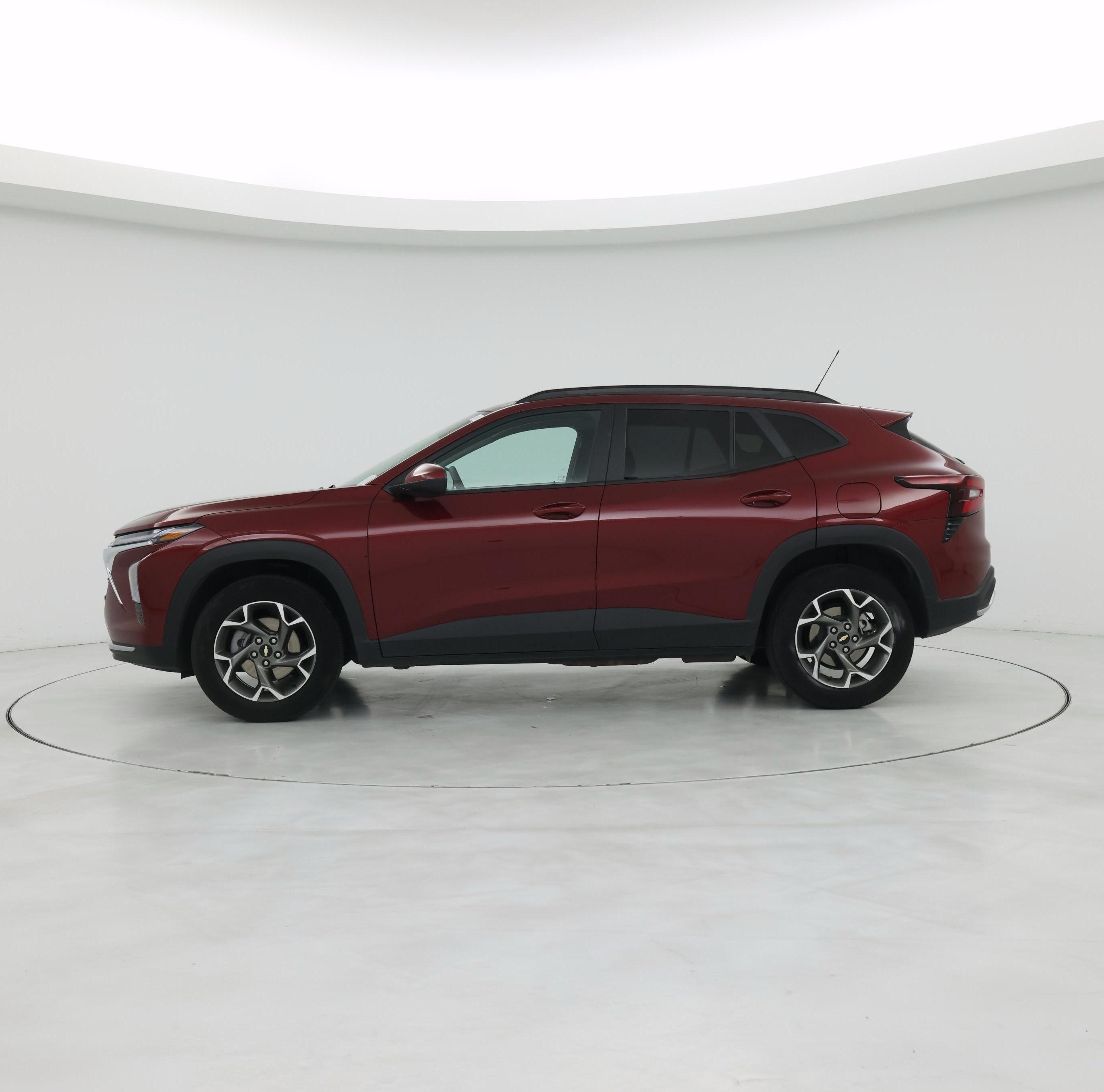 Thumbnail: 2025 Chevrolet Trax - 3
