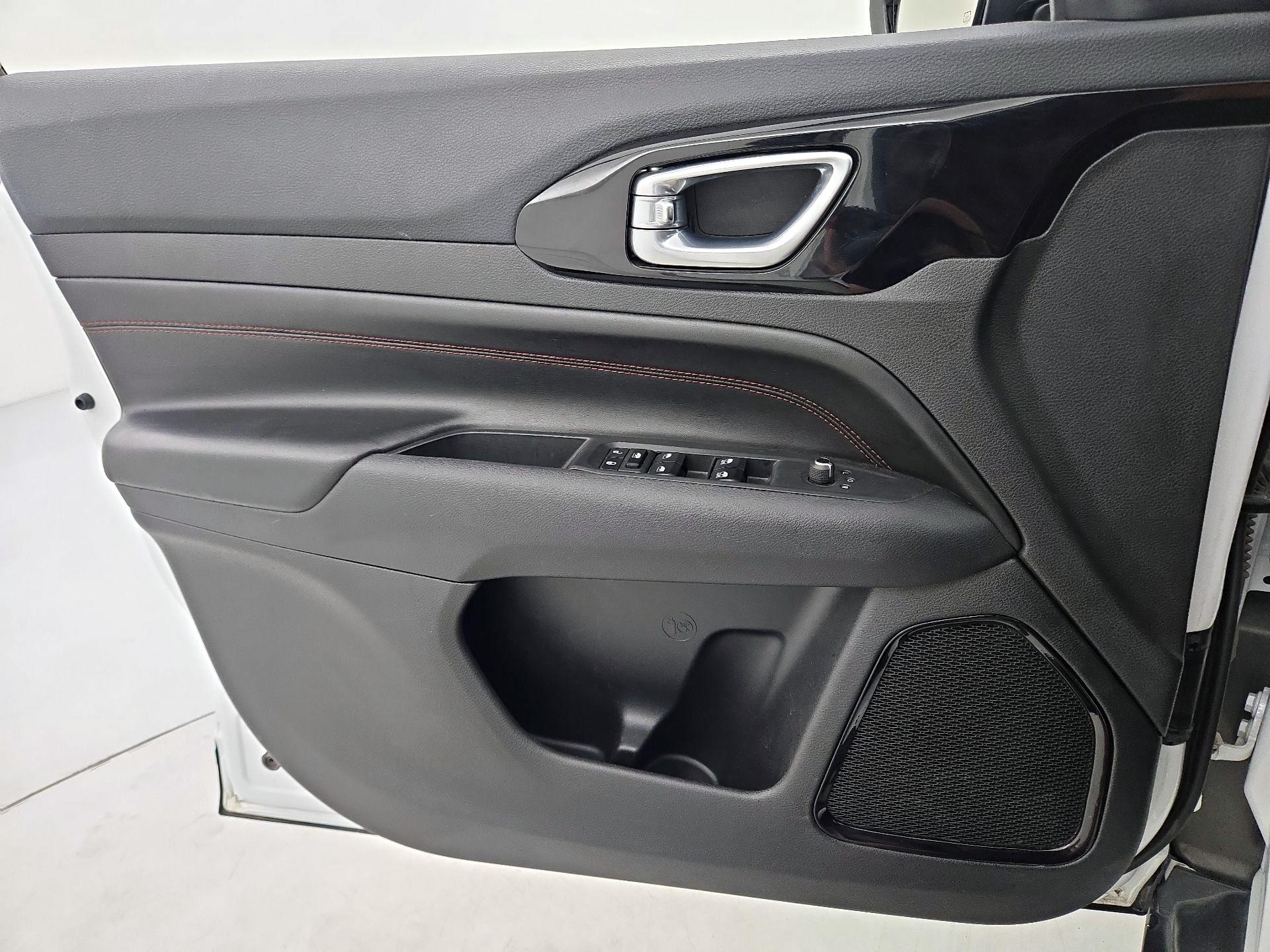 Thumbnail: 2025 Jeep Compass - 12