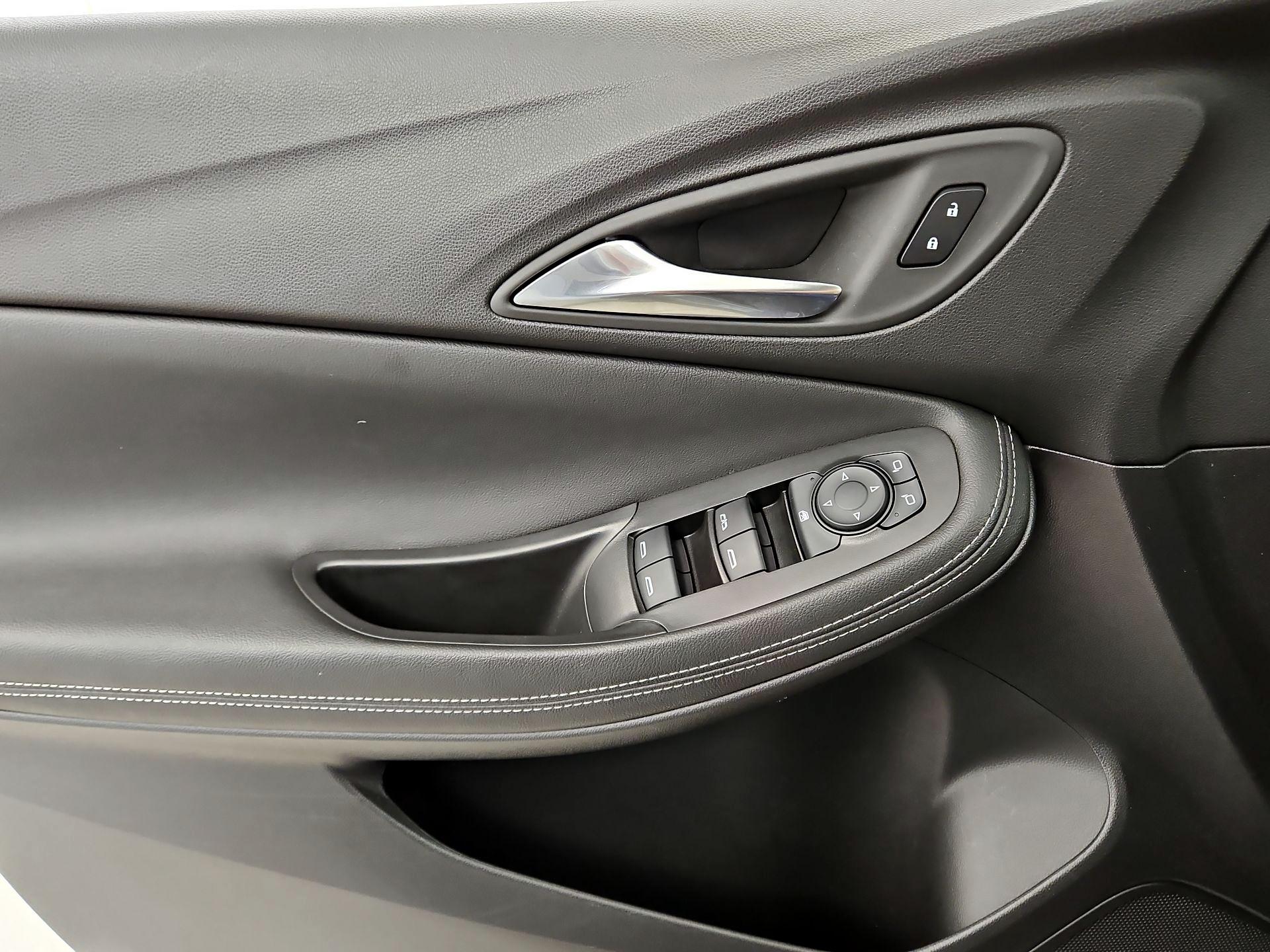 Thumbnail: 2025 Buick Encore GX - 12