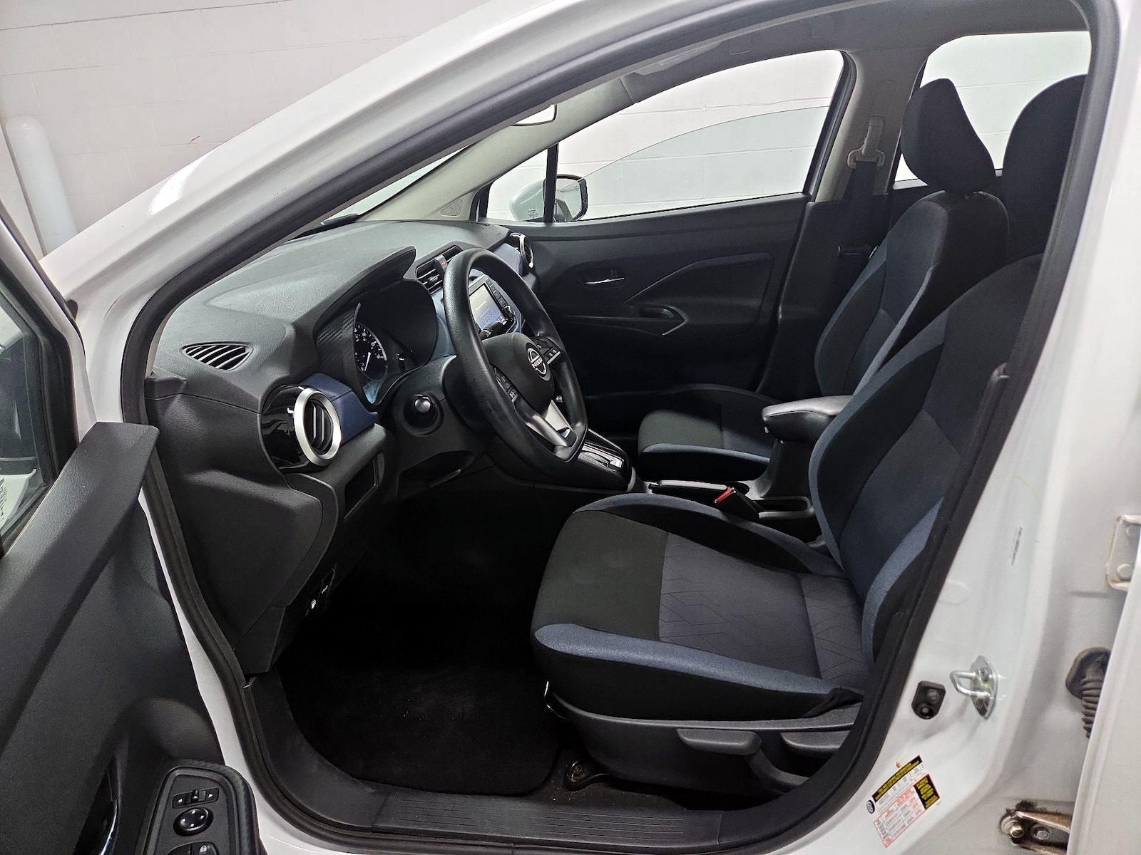 2025 Nissan Versa Sedan SV - Photo 12