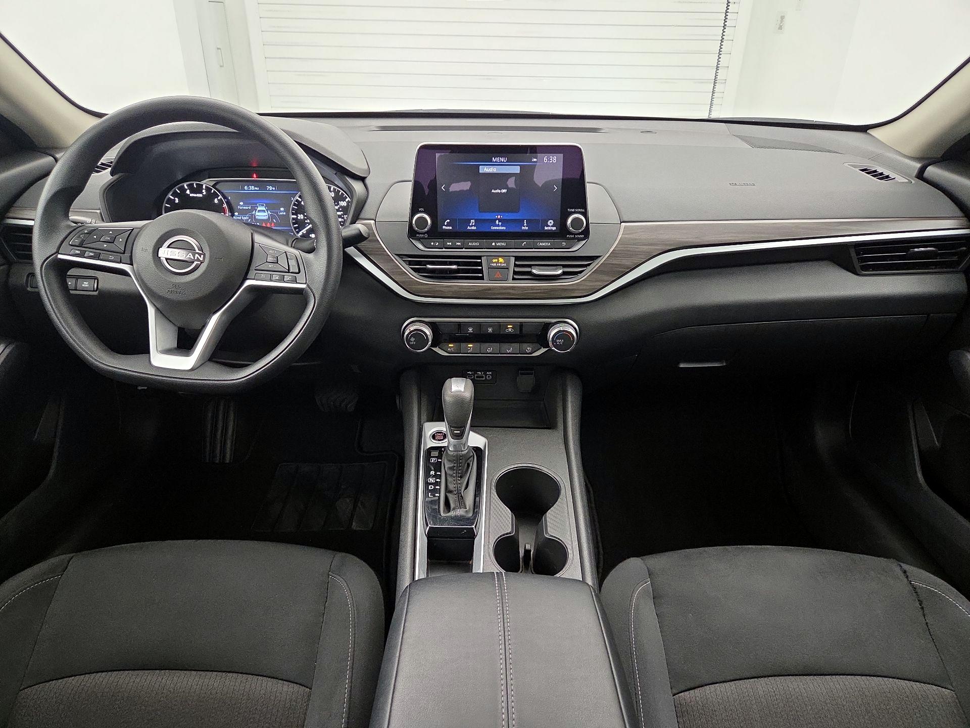 Thumbnail: 2025 Nissan Altima - 9