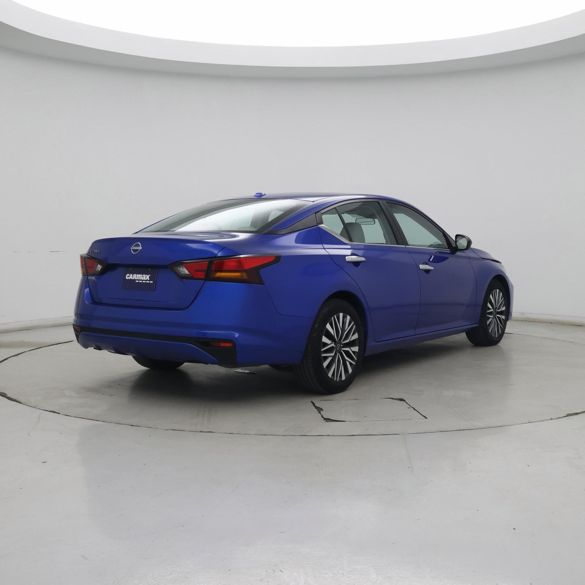Thumbnail: 2025 Nissan Altima - 8
