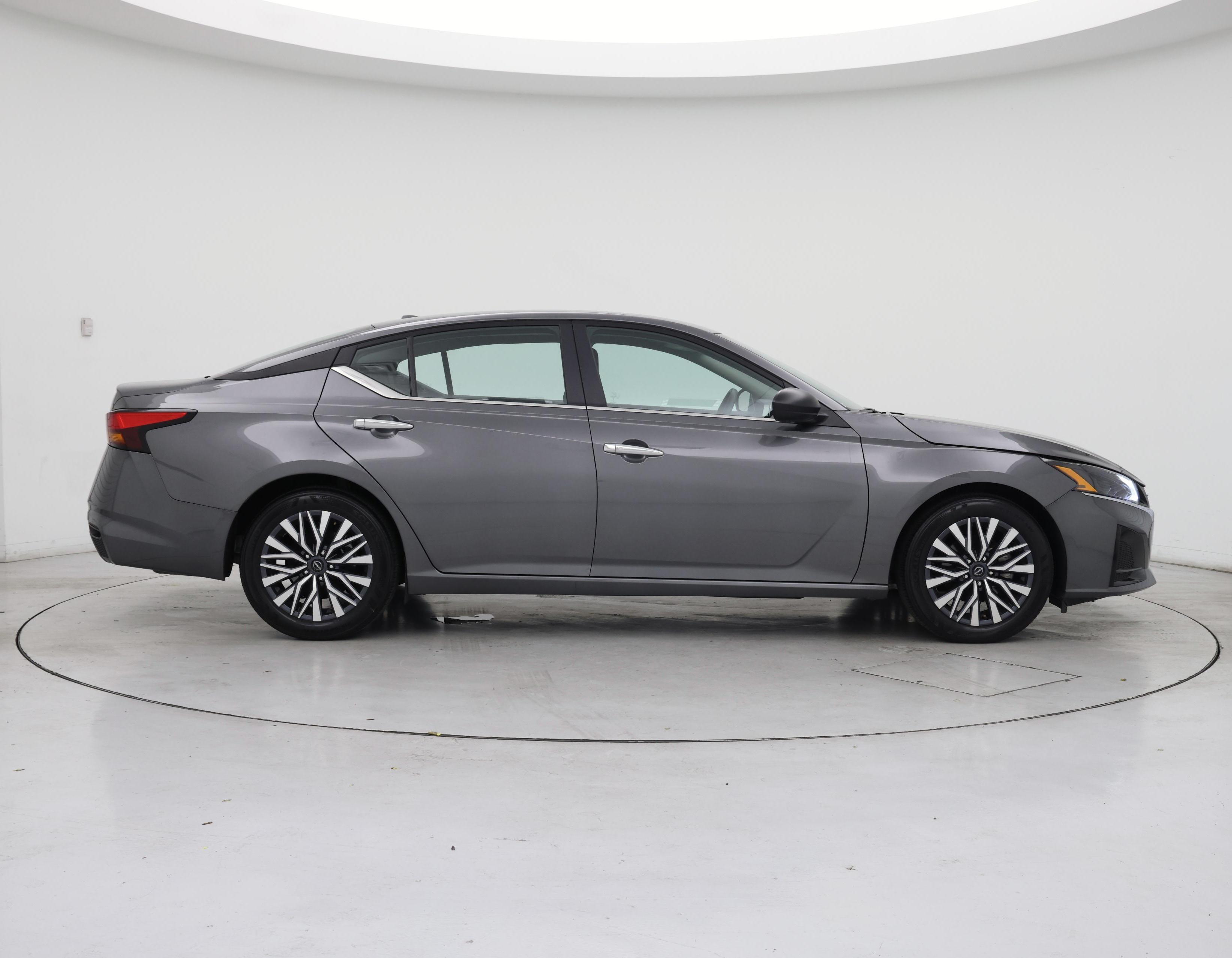 Thumbnail: 2025 Nissan Altima - 7